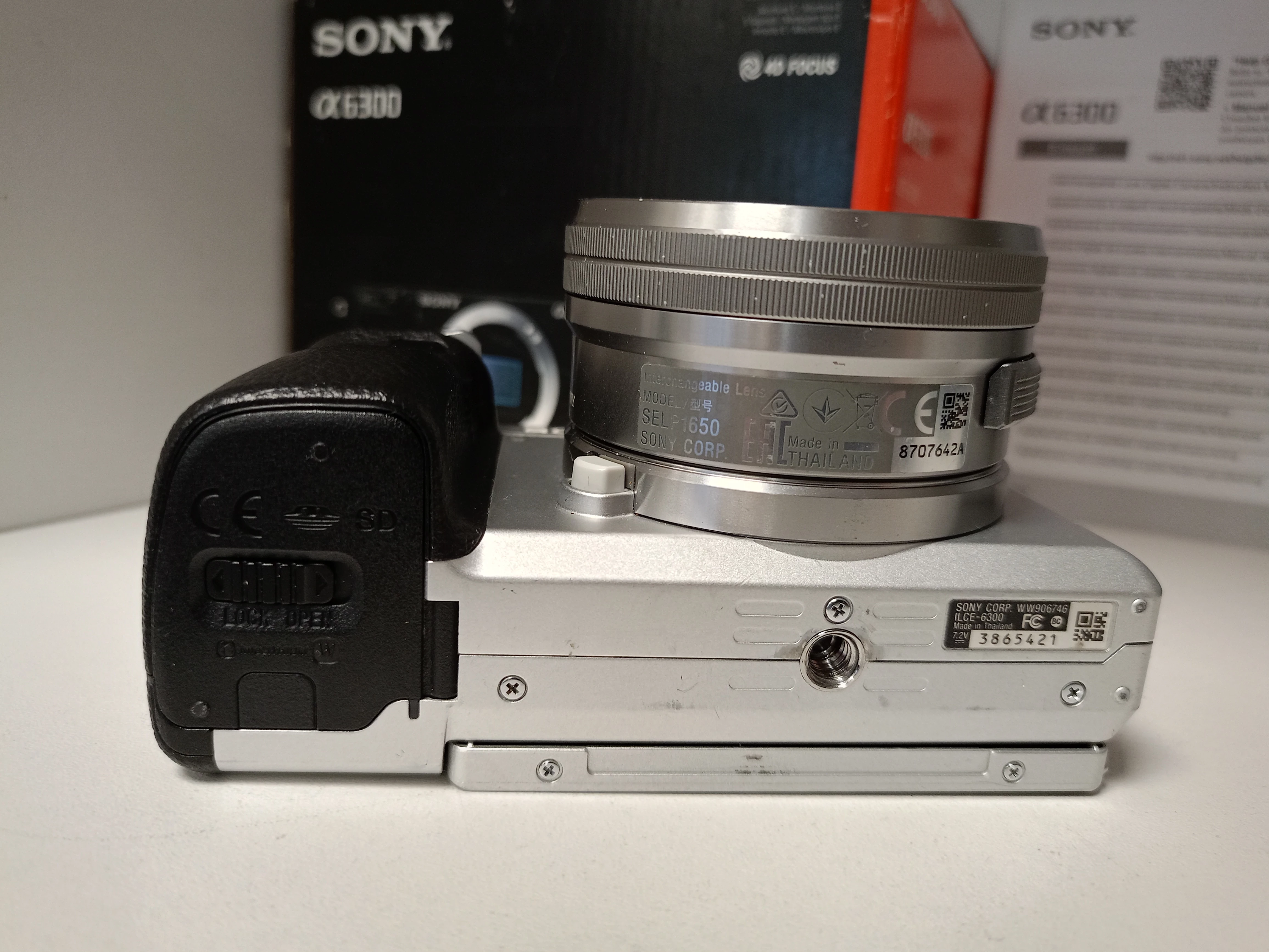 aparat-fotograficzny-sony-a6300-korpus-obiektyw-6-baterii-akcesoria-ean-gtin-4548736012134