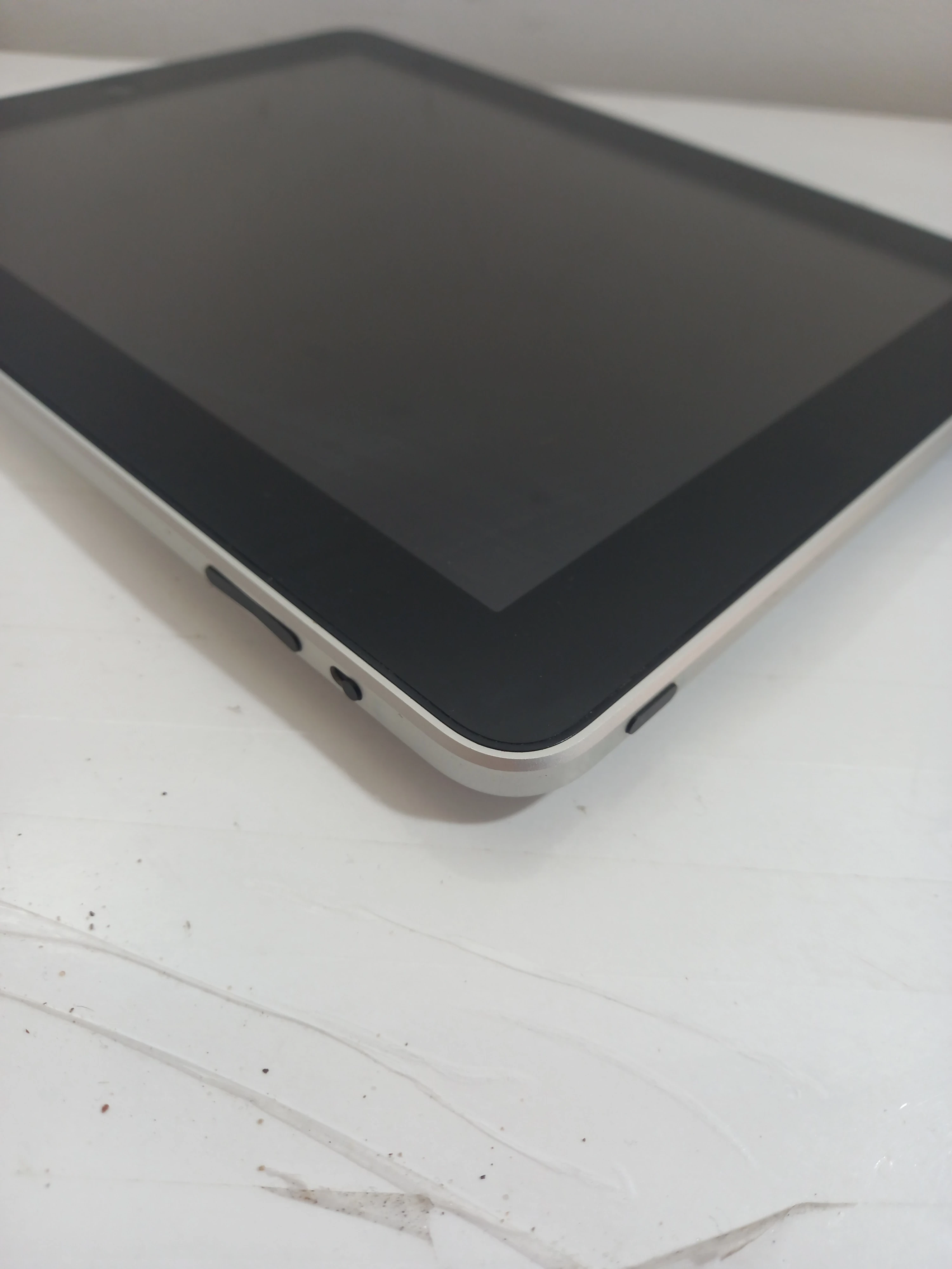 tablet-ipad-mb292fd-transmisja-danych-217-512