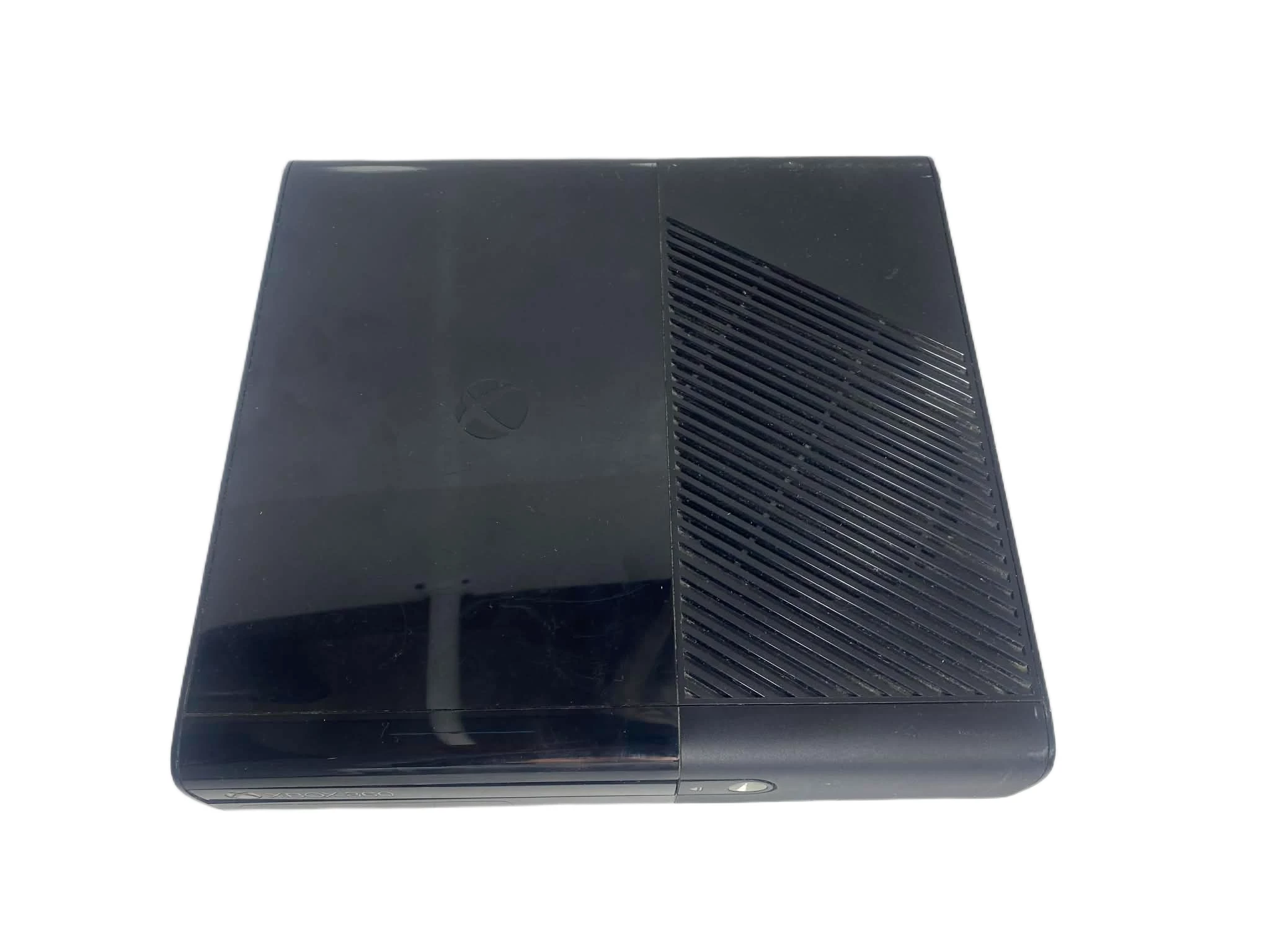 konsola-xbox-360-slim-500gb-2-pady-okablowanie-kinekt-i-3-gry-na-kinekt-producent-248914-1988163