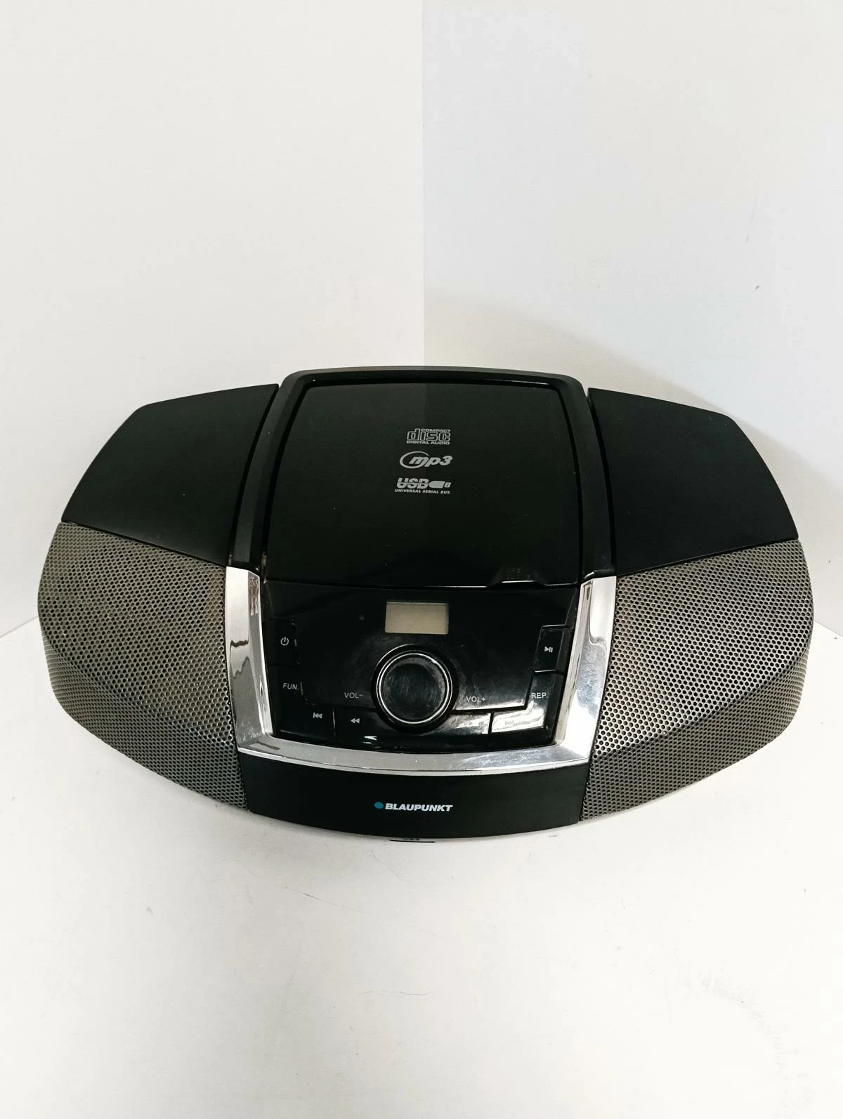 radioodtwarzacz-blaupunkt-bb12bk-komunikacja-213110-8