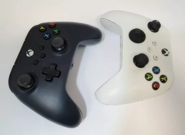 xbox-one-1681-konsola-at-opis-gry-w-zestawie-205998-225574