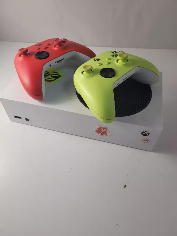 konsola-xbox-series-s-2-padykabel-zasilajacykabel-hdmi-stan-11323-2