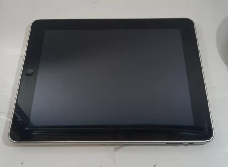 tablet-ipad-mb292fd-stan-11323-2