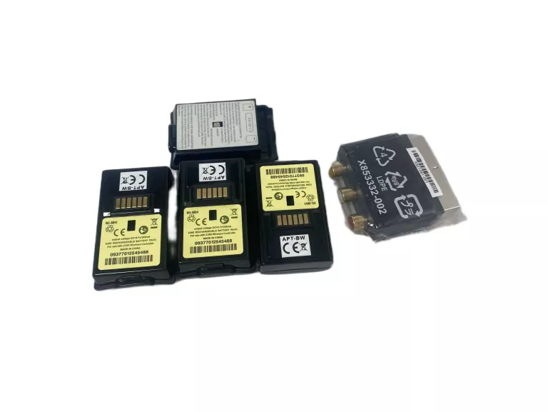 konsola-xbox-360-slim-500gb-2-pady-okablowanie-kinekt-i-3-gry-na-kinekt-kolor-249512-1647413