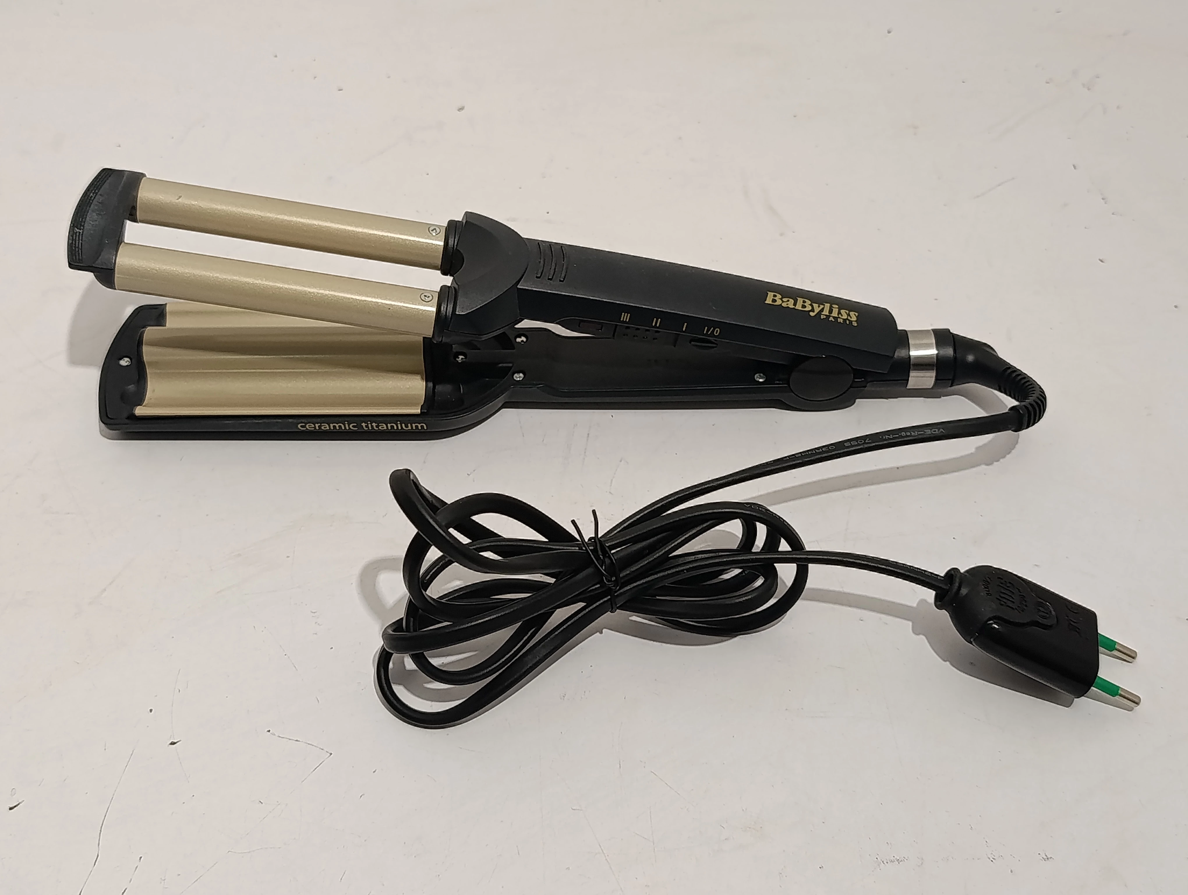 lokowka-falownica-do-wlosow-babyliss-paris-model-c260e-ean-gtin-5906846438739