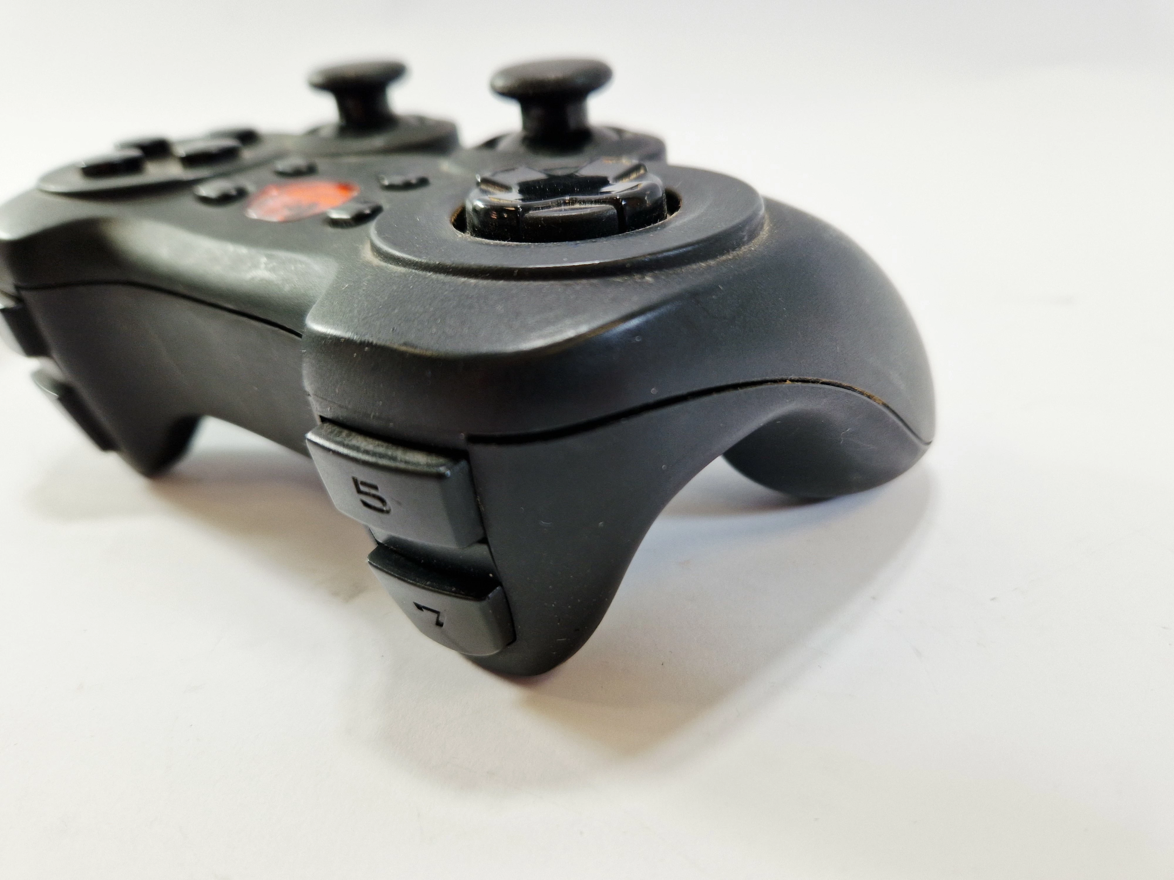 pad-kontroler-logitech-cordless-rumblepad-2-model-cordless-rumblepad-2