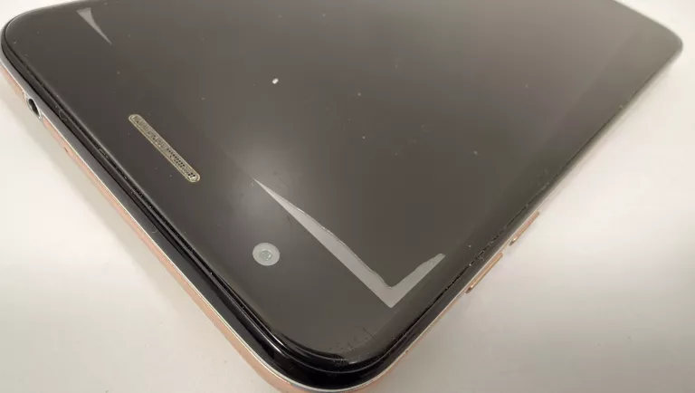 telefon-lg-k11-stan-11323-2