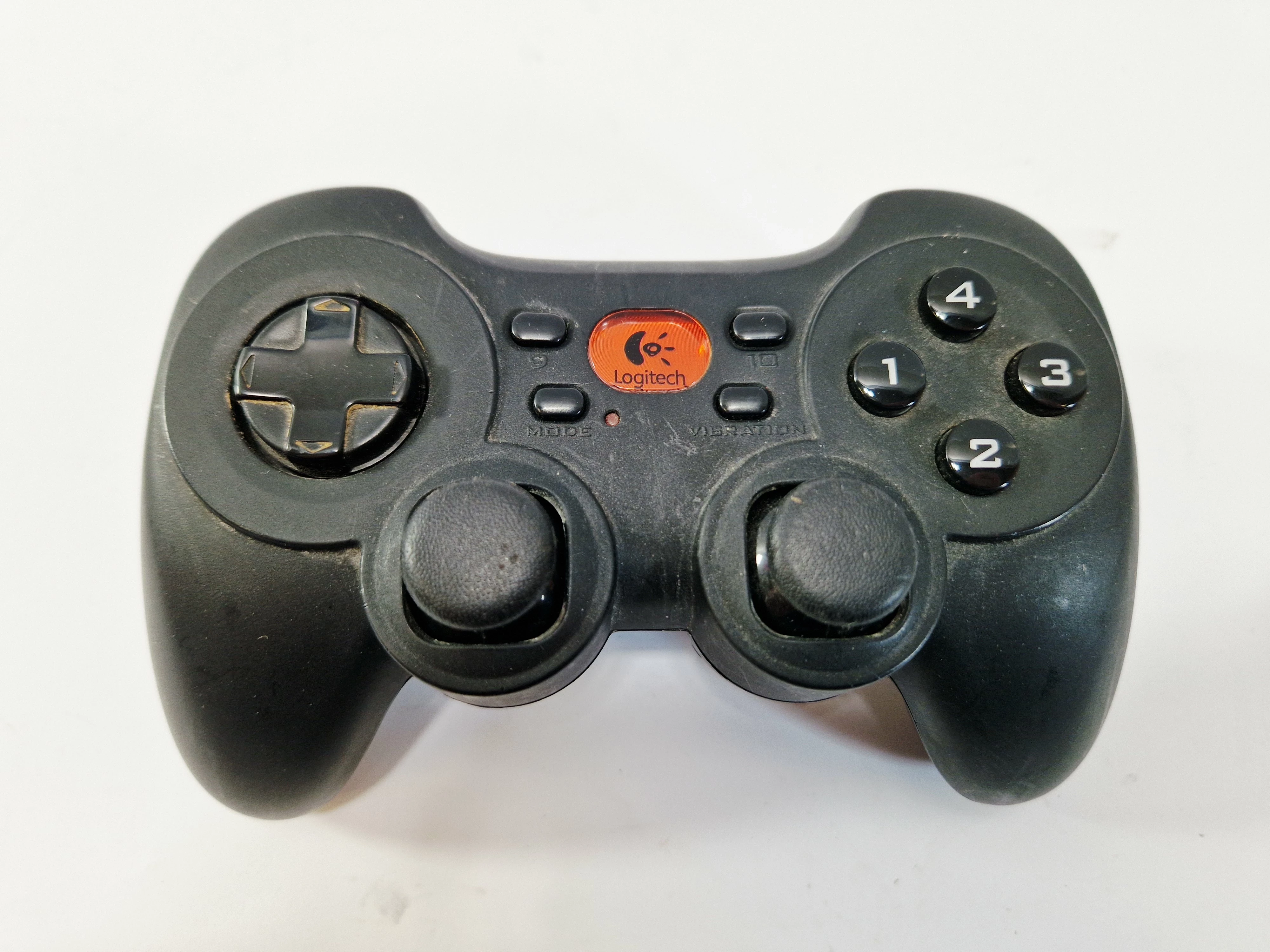 pad-kontroler-logitech-cordless-rumblepad-2-sposob-podlaczenia-210654-2