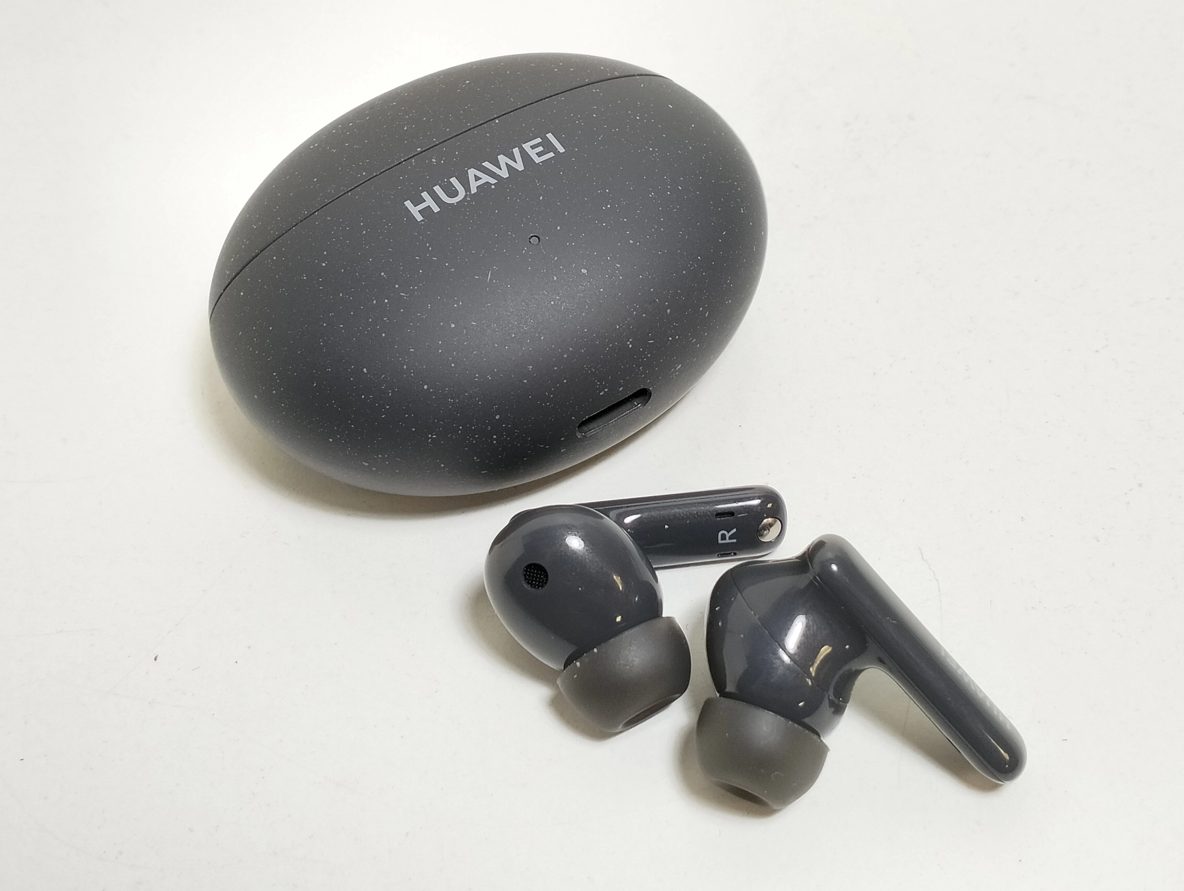 sluchawki-huawei-freebuds-5i-hi-res-audio-ean-gtin-6941487282579
