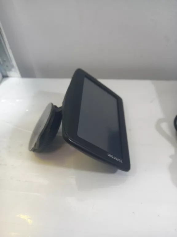 nawigacja-tomtom-4en42-z1230-stan-11323-2