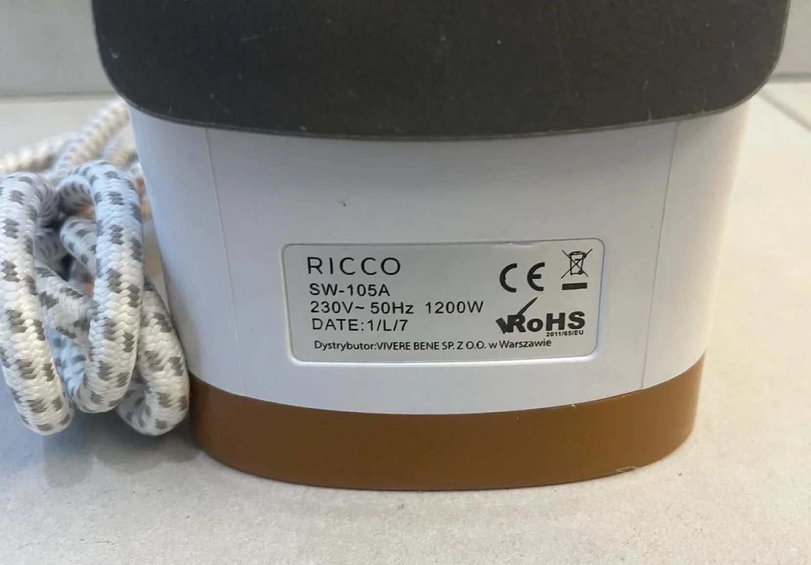 zelazko-ricco-sw-105a-1200-w-moc-120000