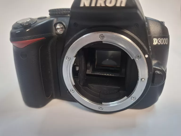 aparat-nikon-d3000-obiektyw-18-55-pokrowiec-jakosc-video-206962-228954