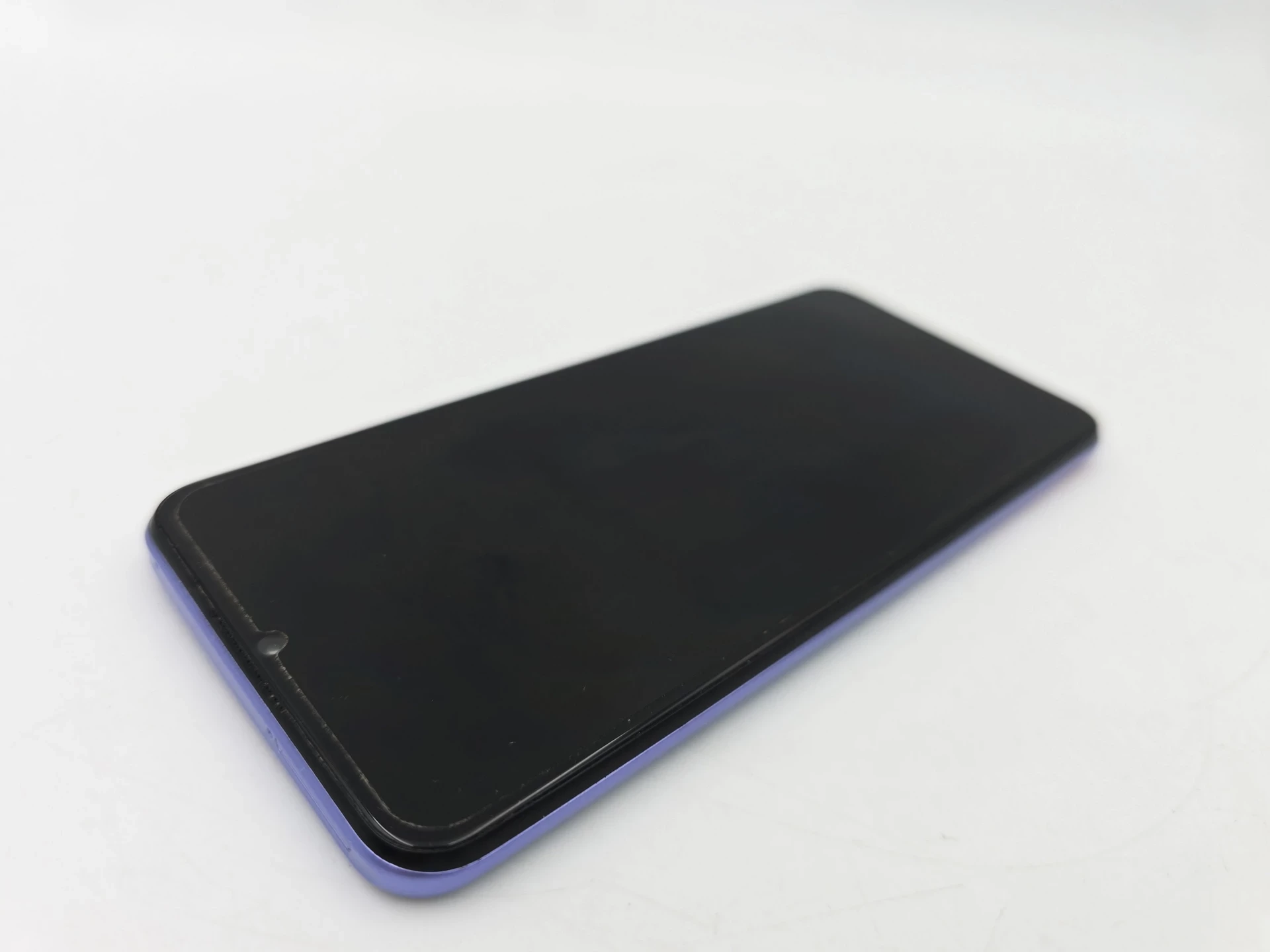 telefon-vivo-y72-5g-8128-opis-przekatna-ekranu-658