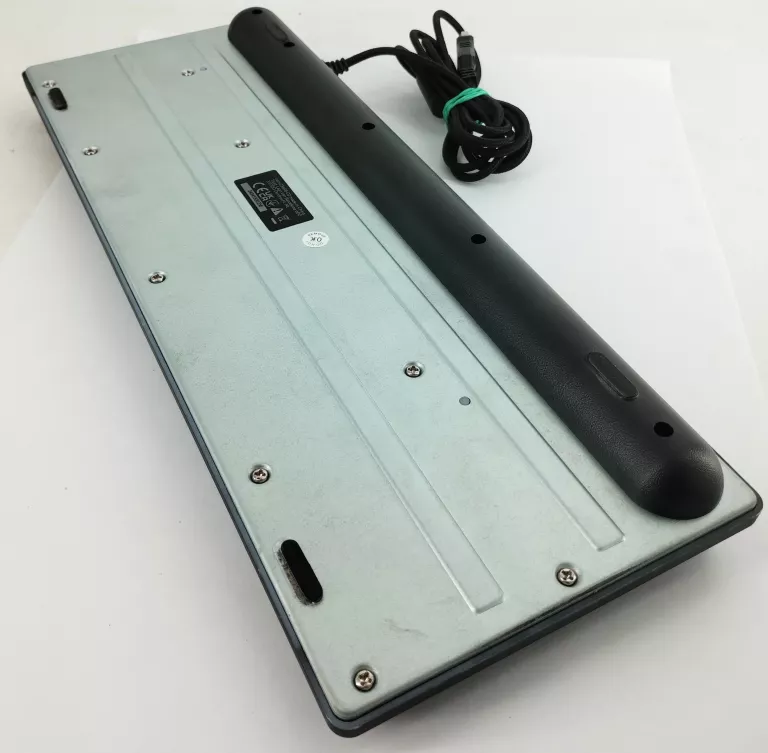 klawiatura-trust-gxt-833-thado-tkl-usb-rgb-czarna-typ-klawiatury-217377-276933