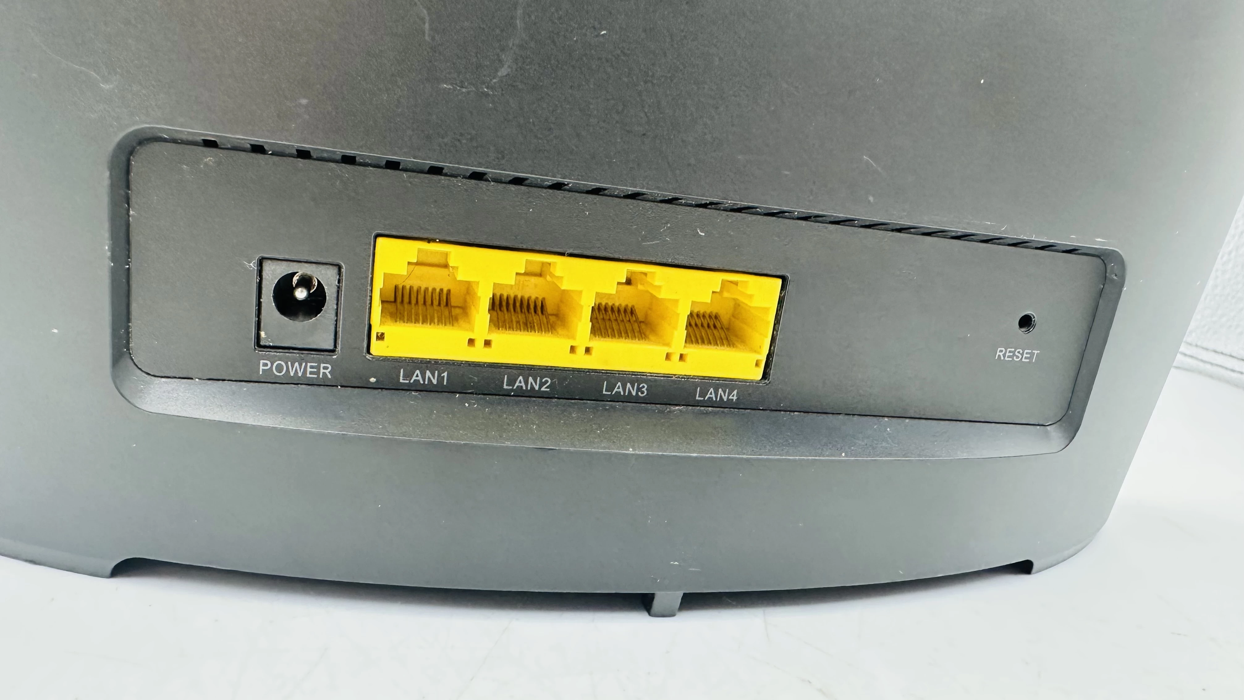 router-na-karte-sim-huawei-b525s-23a-80211b-4g-lte-bez-simlocka-standard-pracy-bezprzewodowej-4451-32768