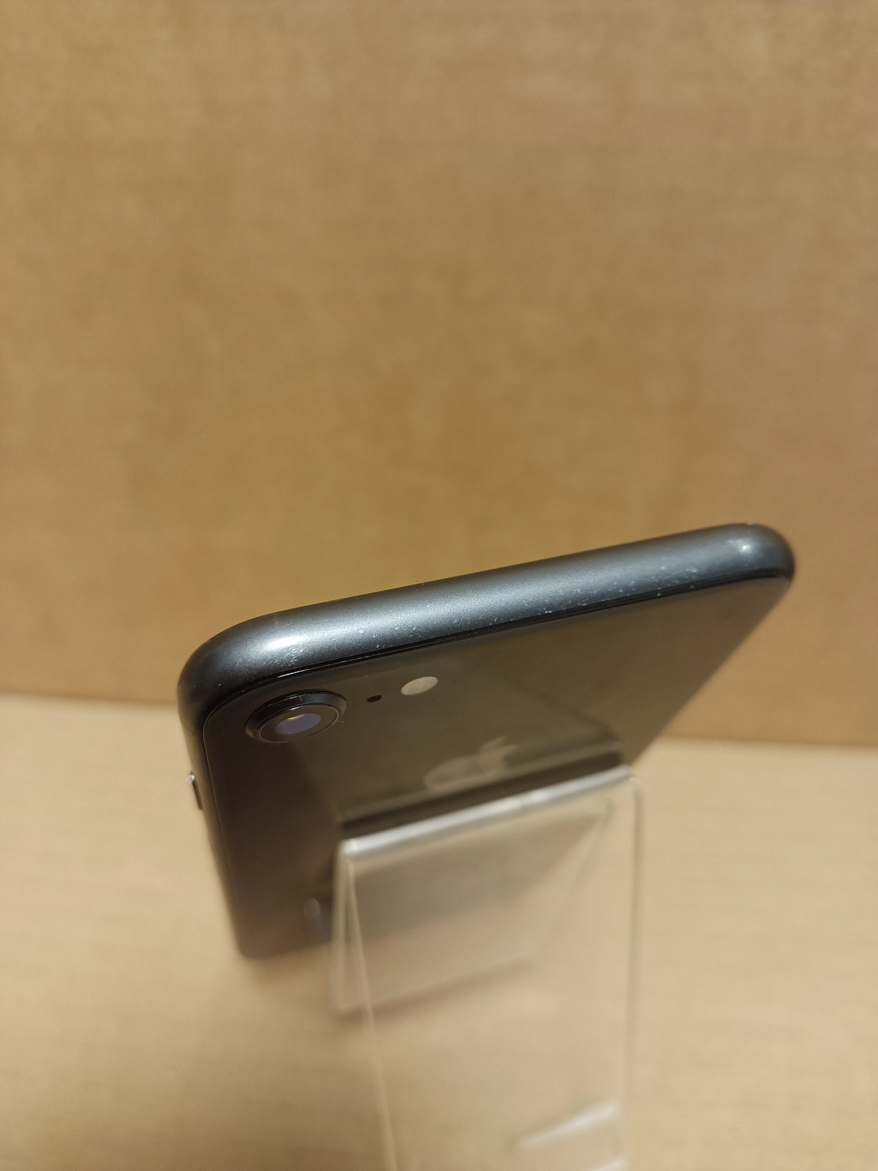 telefon-iphone-8-64-gb-bat-75-typ-202685-212929