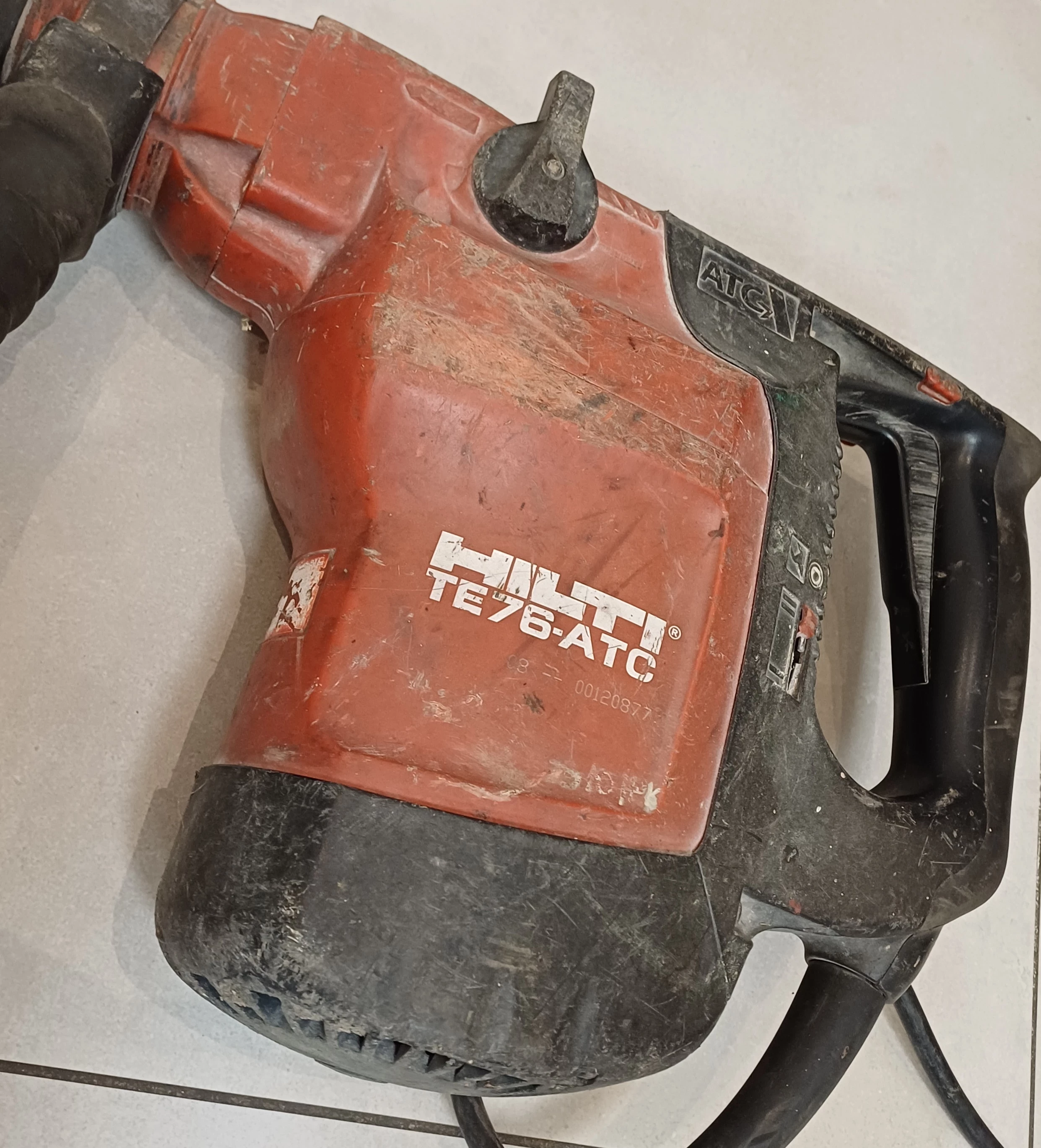mlot-udarowy-hilti-te-76p-atc-energia-udaru-600