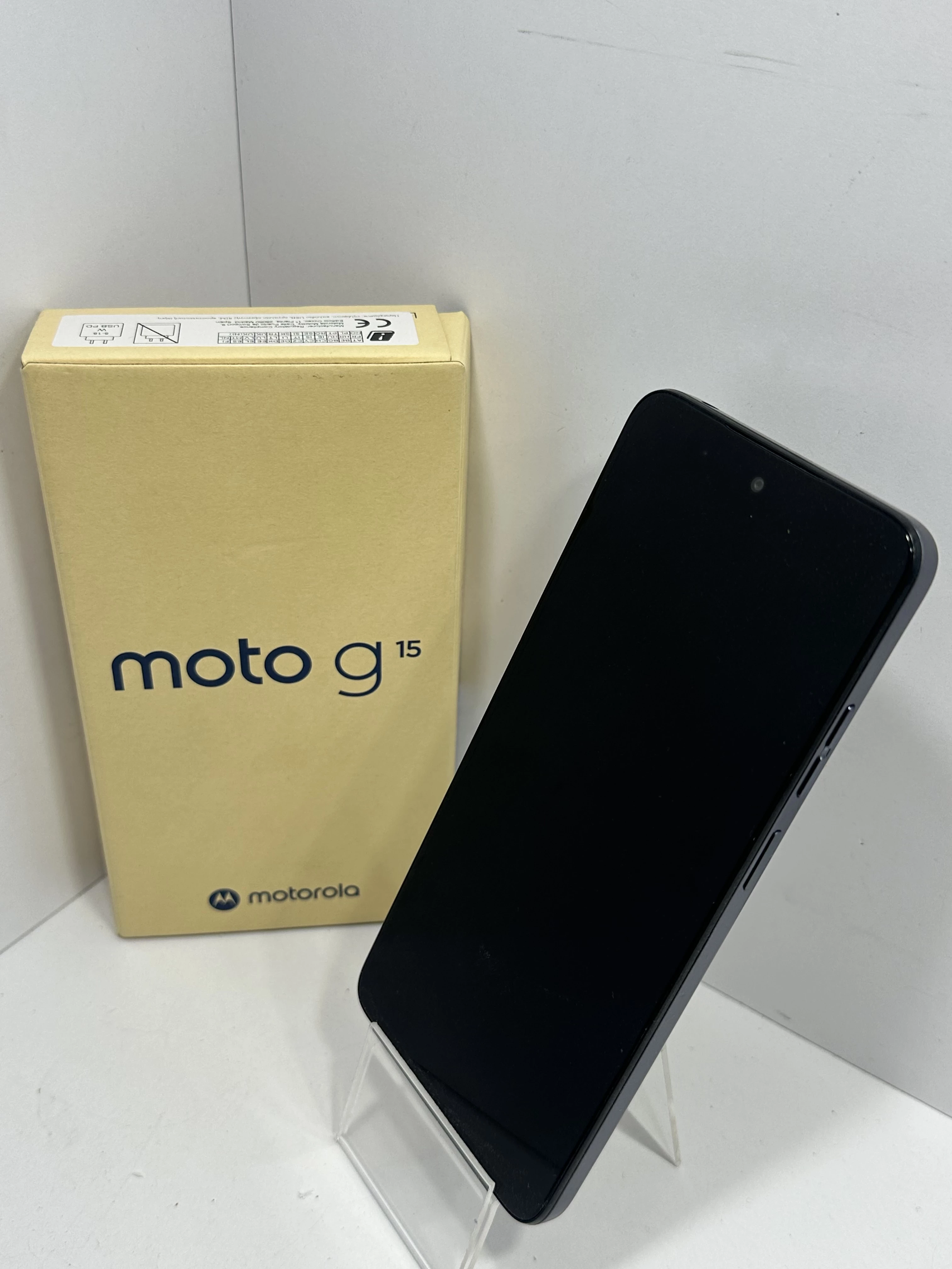 telefon-motorola-moto-g15-8128gb-kod-producenta-pb6e0062pl