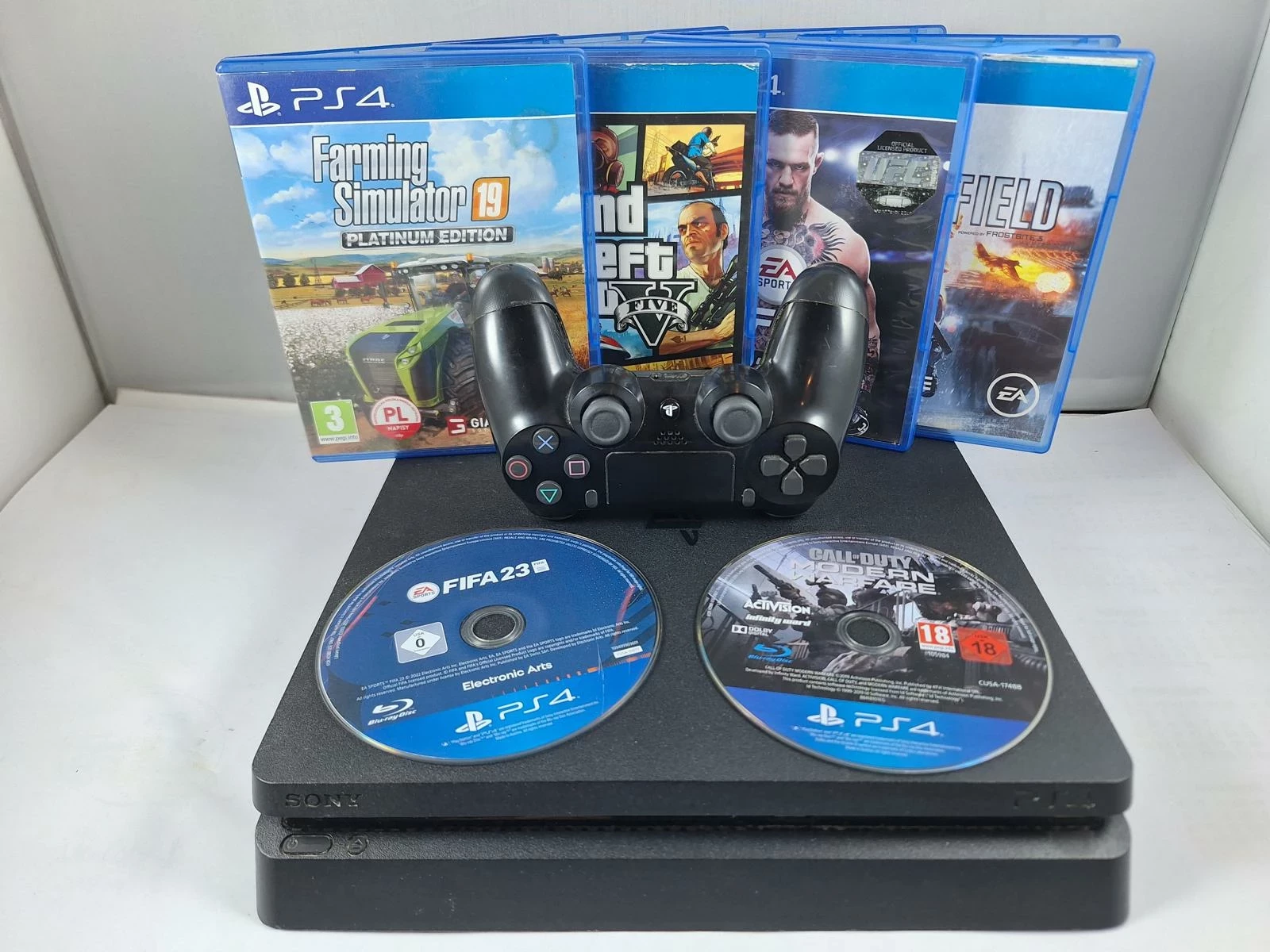 konsola-ps4-slim-500gb-pad-gry-wielka-rzeznicka-1-srem-centrum