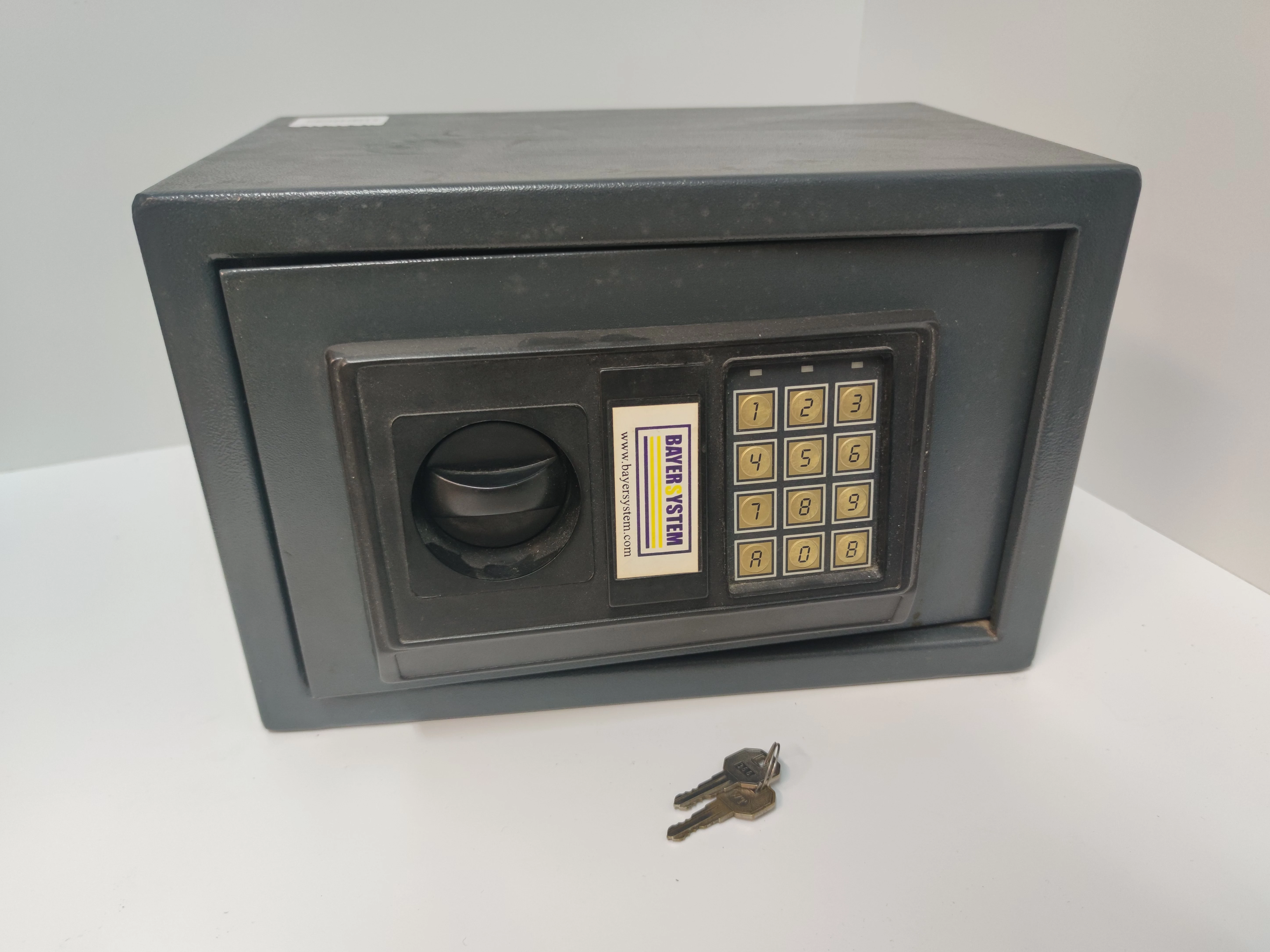 sejf-bayersystem-z-zamkiem-elektroniczym-kod-producenta-r-er1103