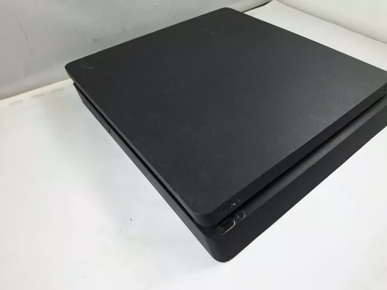 konsola-ps4-slim-500gb-pad-gry-dysk-wbudowana-pamiec-5179-51