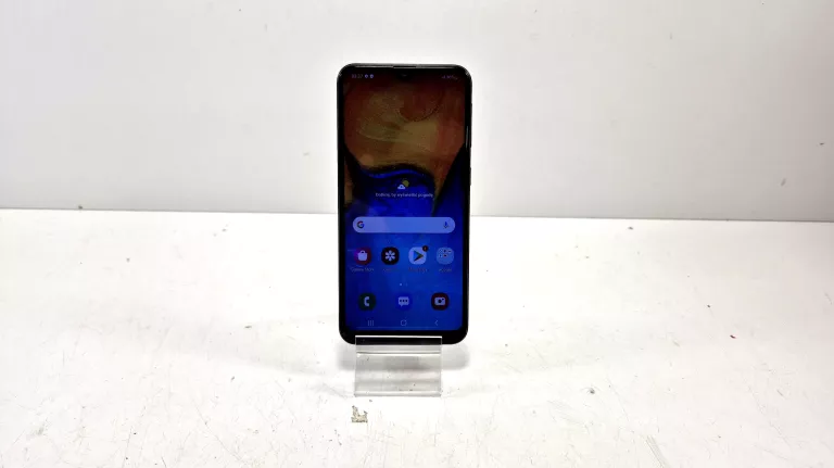 telefon-samsung-galaxy-a20e-232gb-stan-11323-2