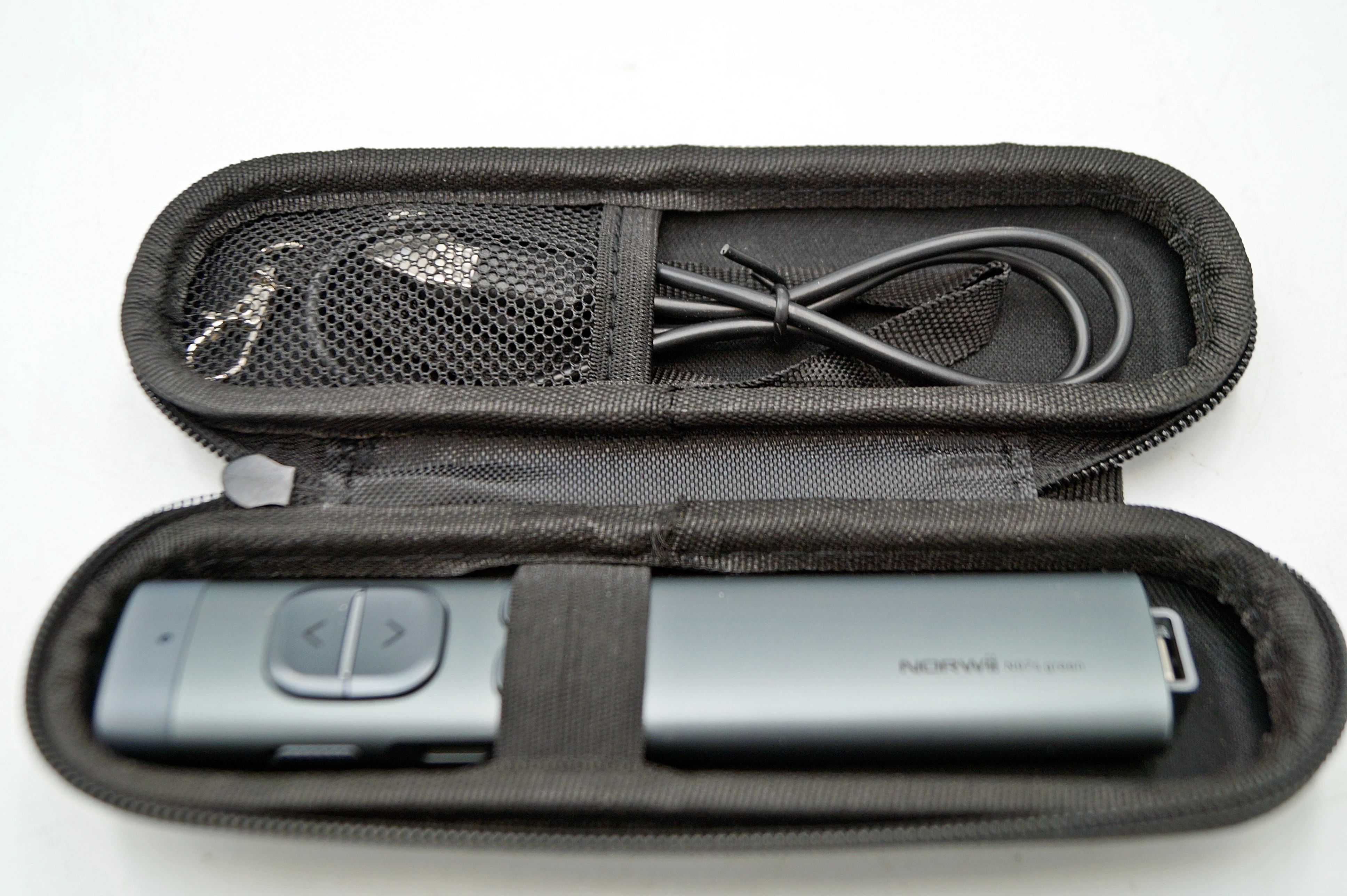 pilot-z-wskaznikiem-laserowym-do-prezentacji-multimedialnych-norwii-n96s-stan-11323-2