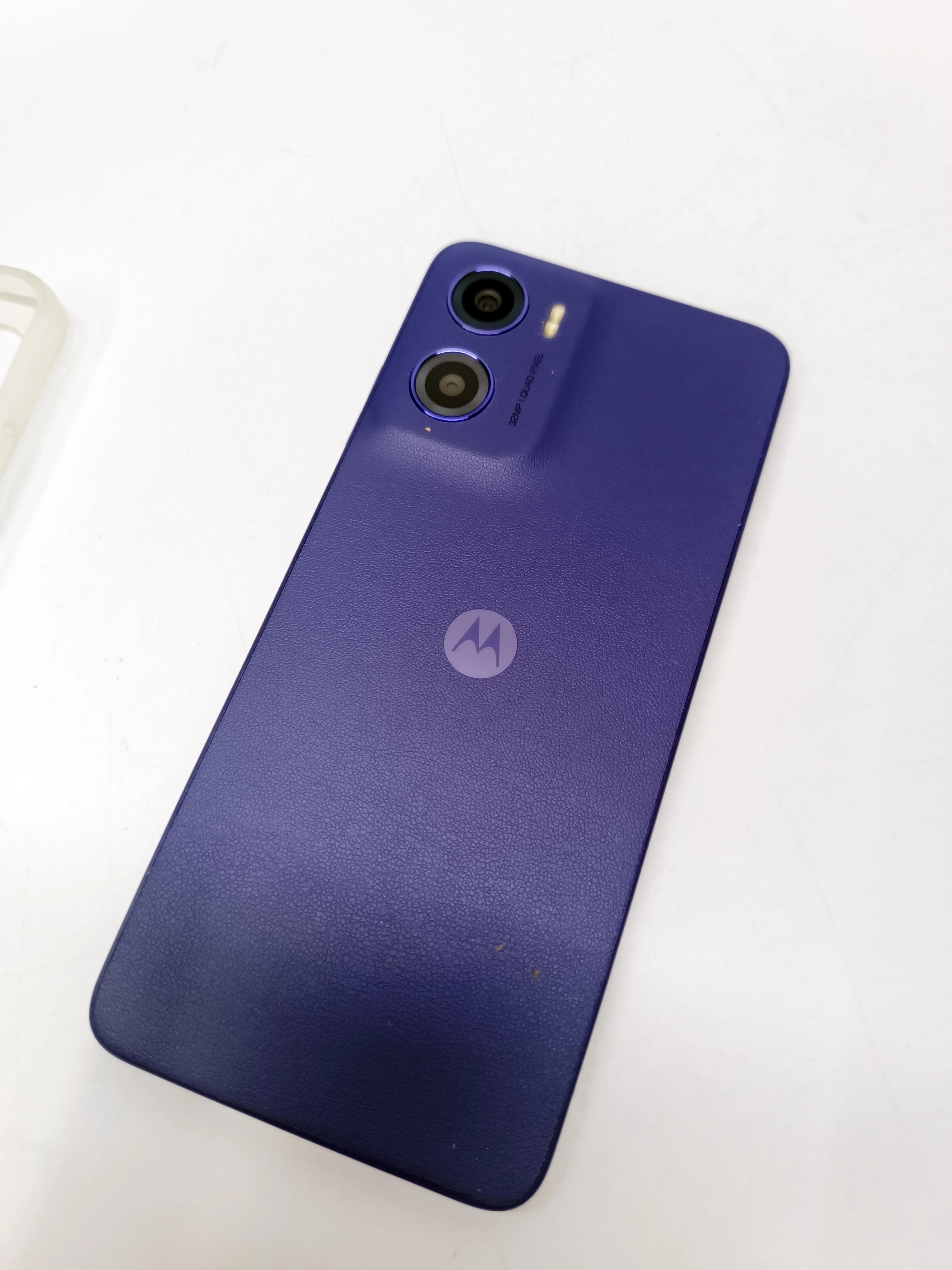 telefon-motorola-moto-e15-model-xt2523-6-przekatna-ekranu-667