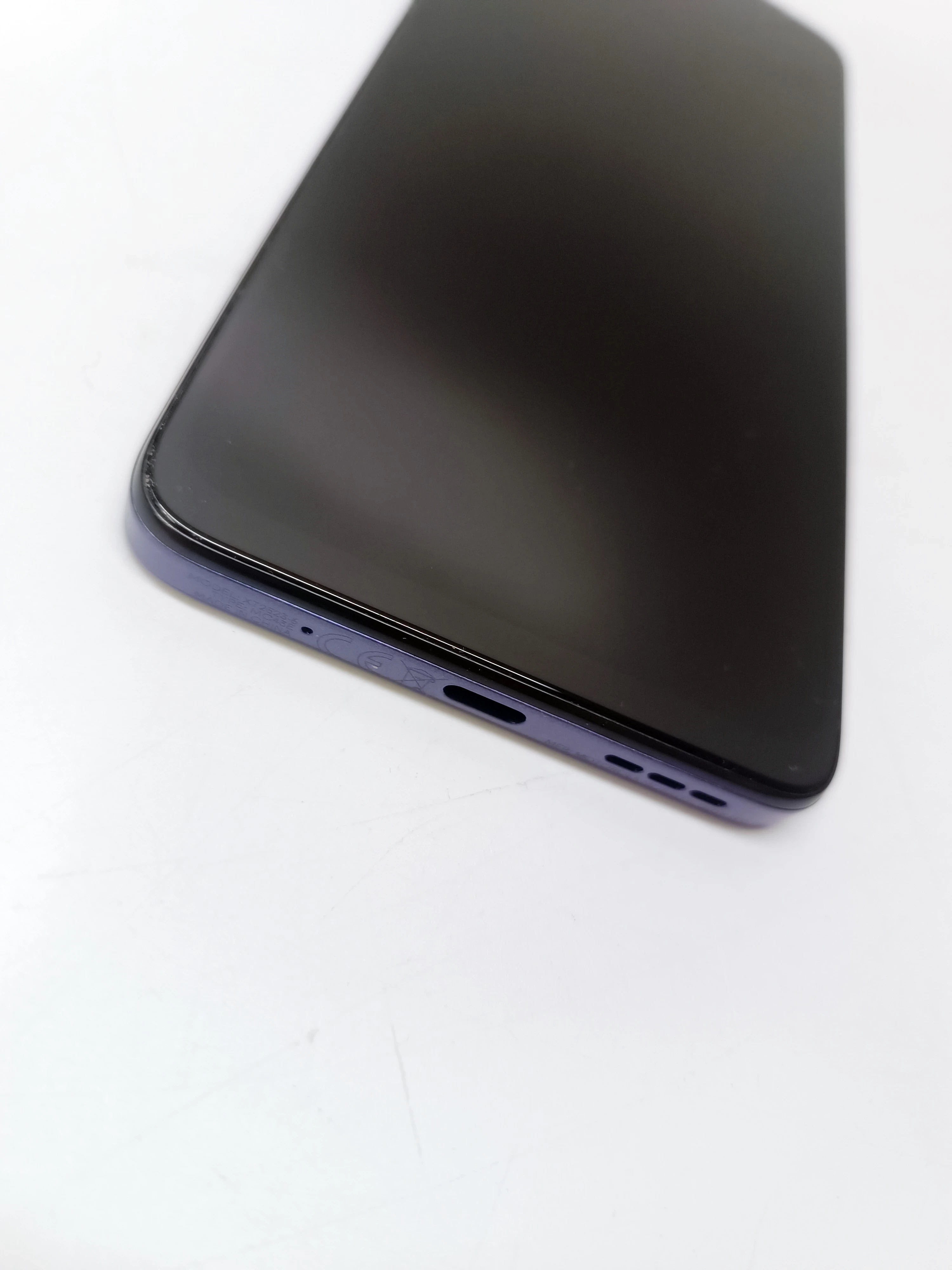 telefon-motorola-moto-e15-model-xt2523-6-wbudowana-pamiec-202869-214193