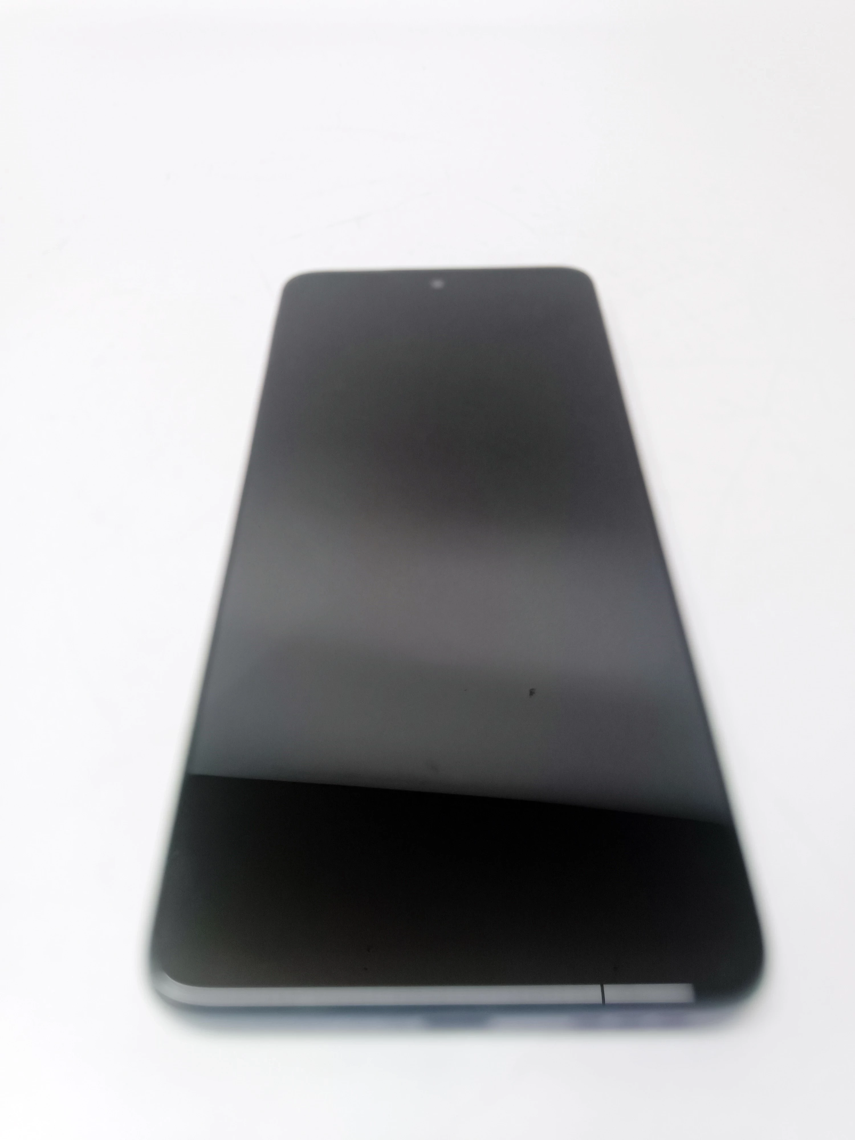 telefon-motorola-moto-e15-model-xt2523-6-kod-producenta-pb6s0013fr