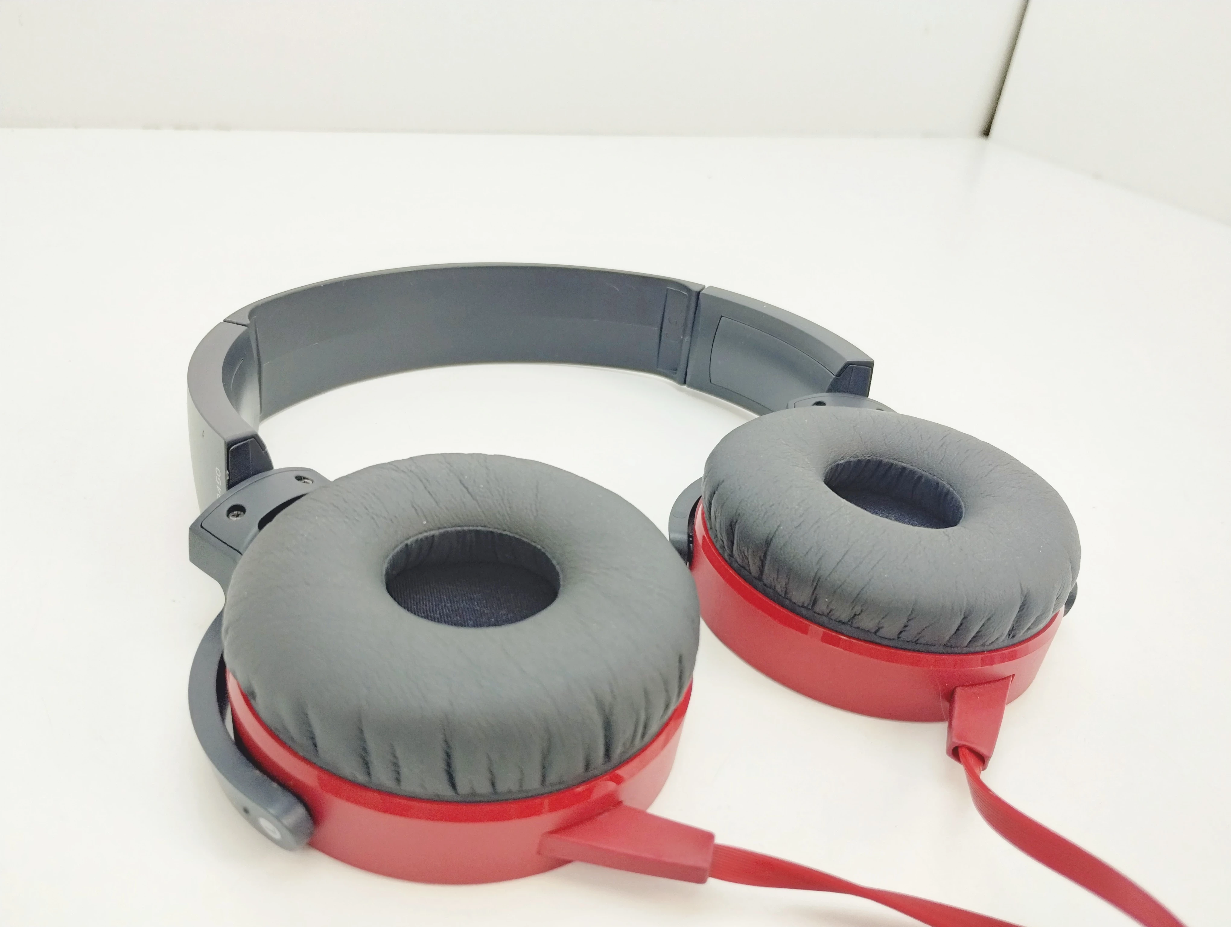 sluchawki-sony-mdr-xb450-kolor-dominujacy-129357-4