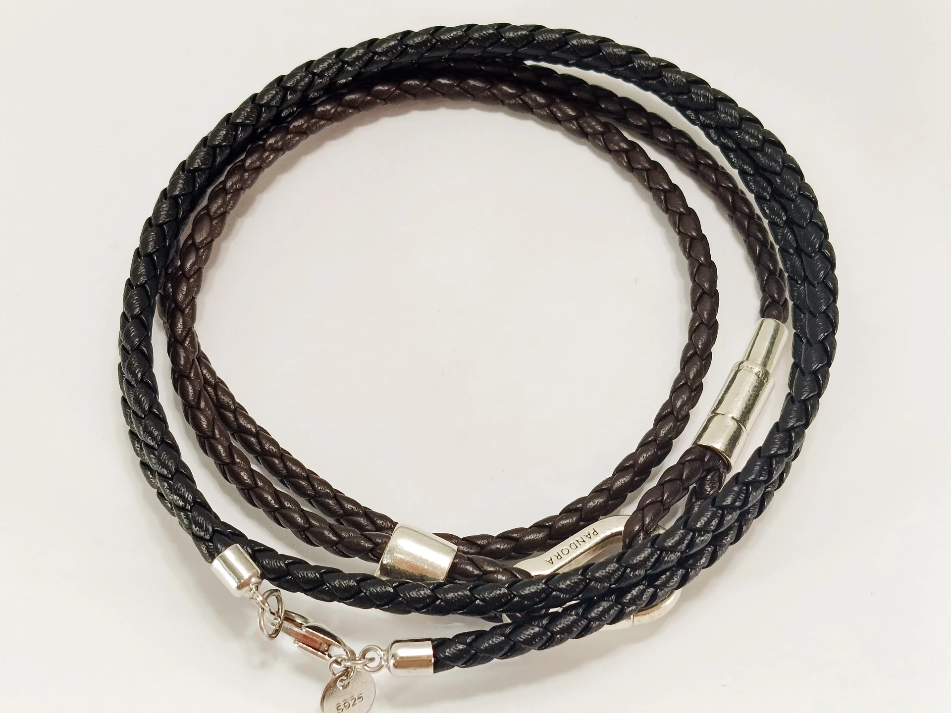 bransoletka-pandora-moments-czarnabrazowa-ze-skory-ean-gtin-5700302557305