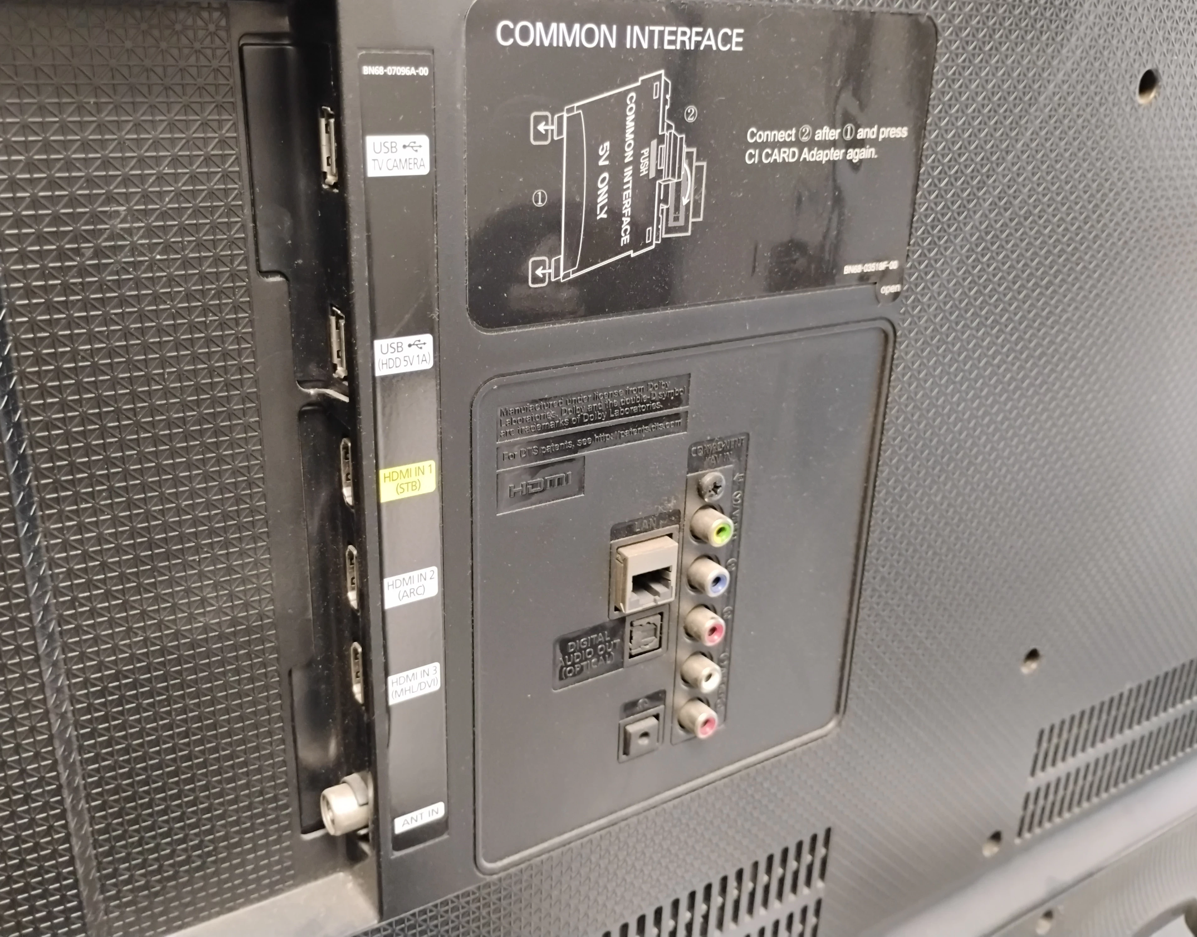 telewizor-samsung-43-ue43j5500aw-smarthub-smart-tv-211678-385709