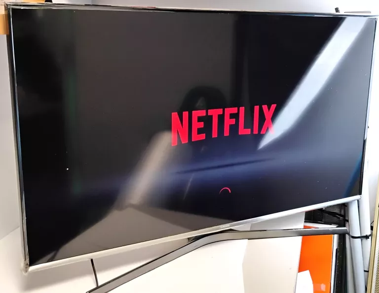 telewizor-samsung-43-ue43j5500aw-smarthub-ean-gtin-8806086744317