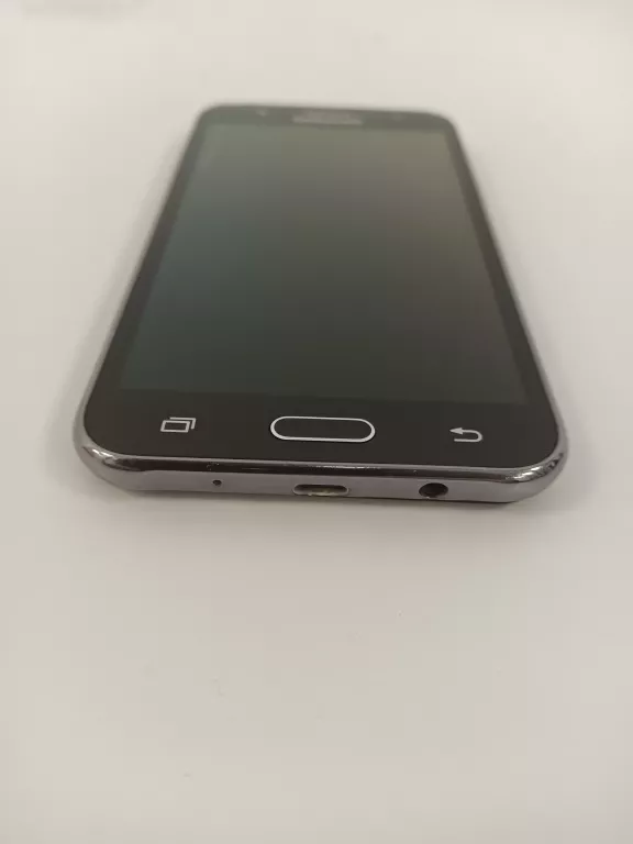 telefon-samsung-galaxy-j5-stan-11323-2