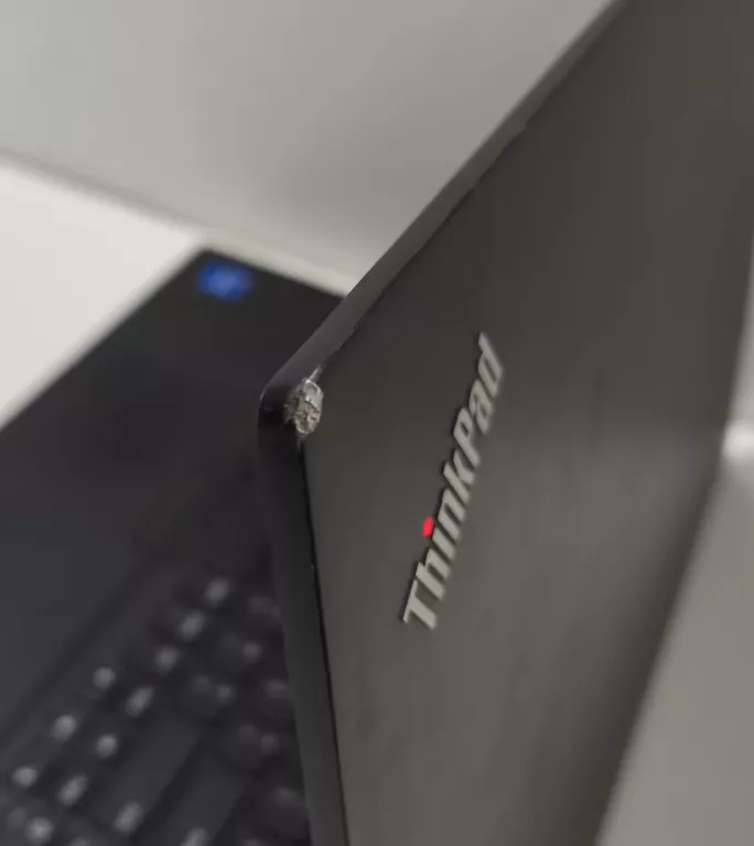 laptop-lenovo-thinkpad-e15-g4-kod-producenta-21e6004kix