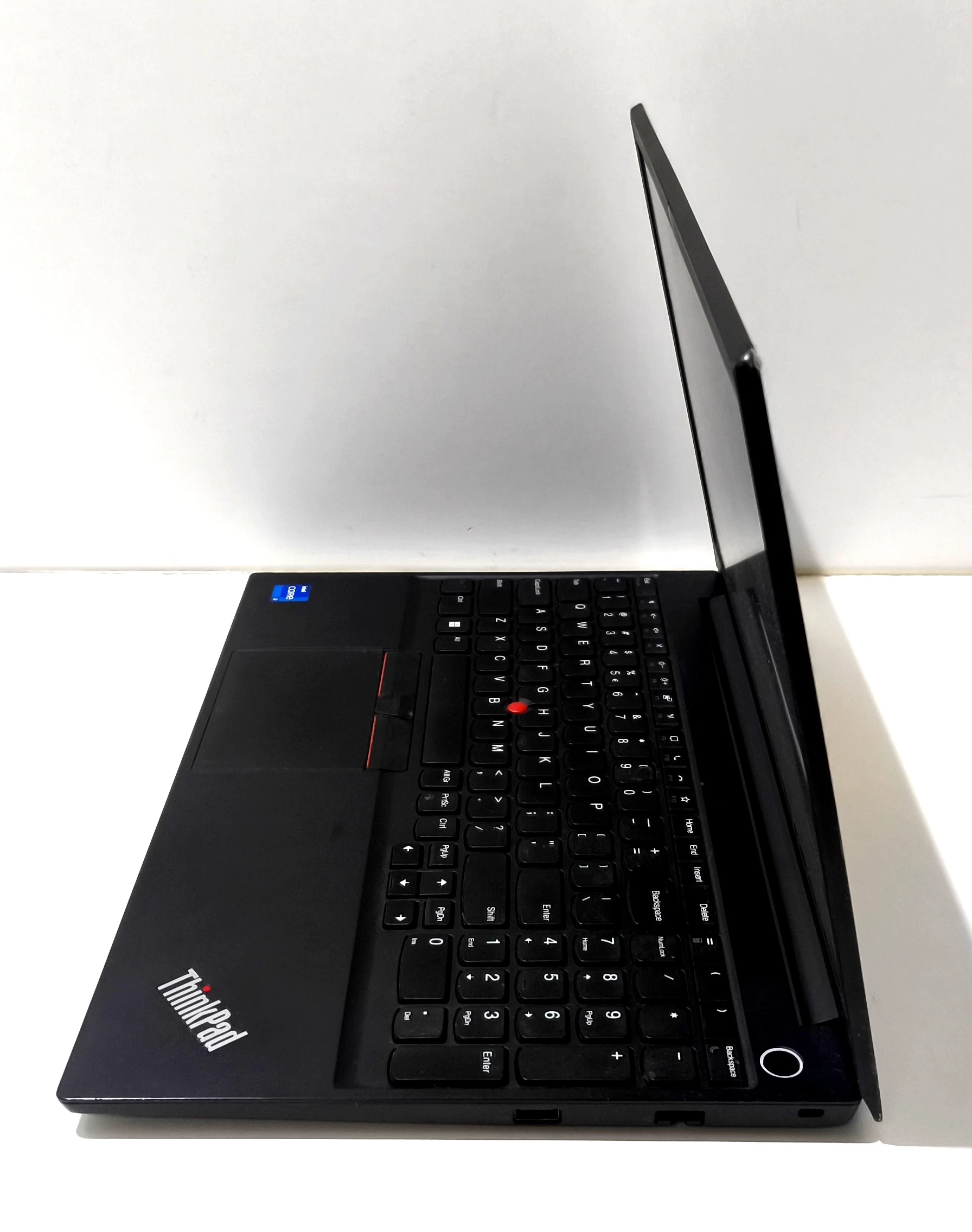 laptop-lenovo-thinkpad-e15-g4-stan-11323-2