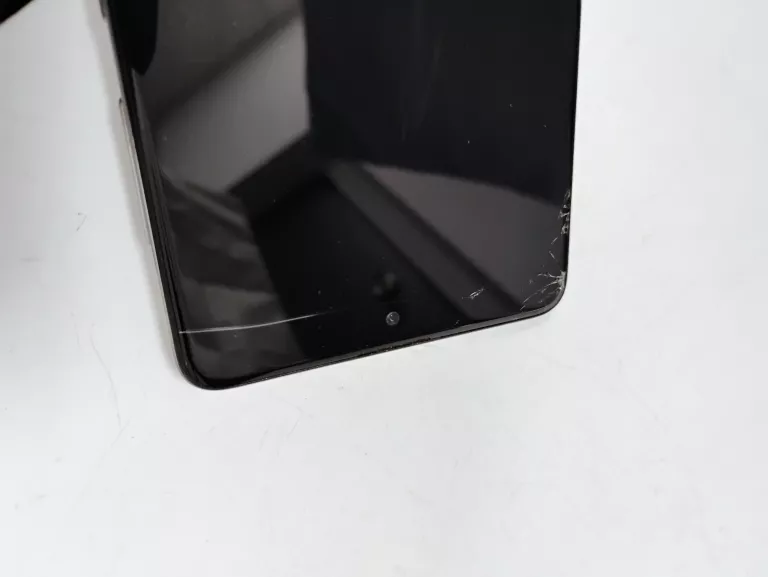 telefon-samsung-a71-przekatna-ekranu-670