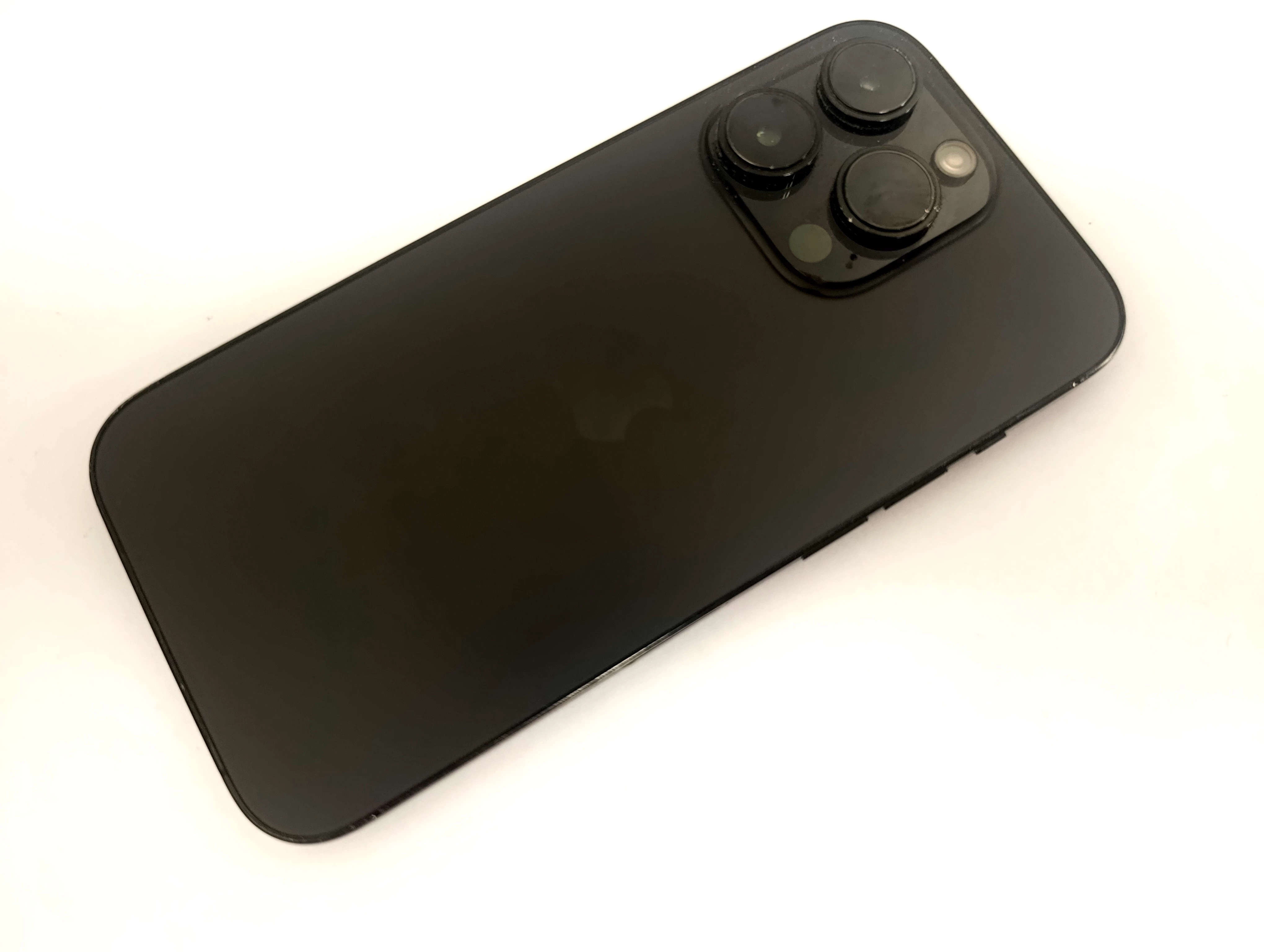 telefon-iphone-14-pro-256gb-78-bateria-przekatna-ekranu-610