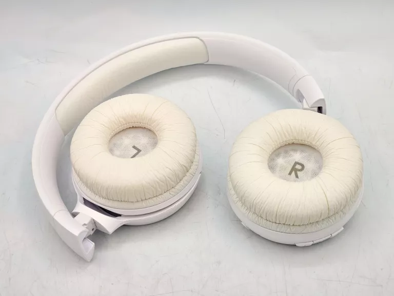 sluchawki-jbl-tune-510bt-biale-bezprzewodowe-nauszne-stan-11323-2