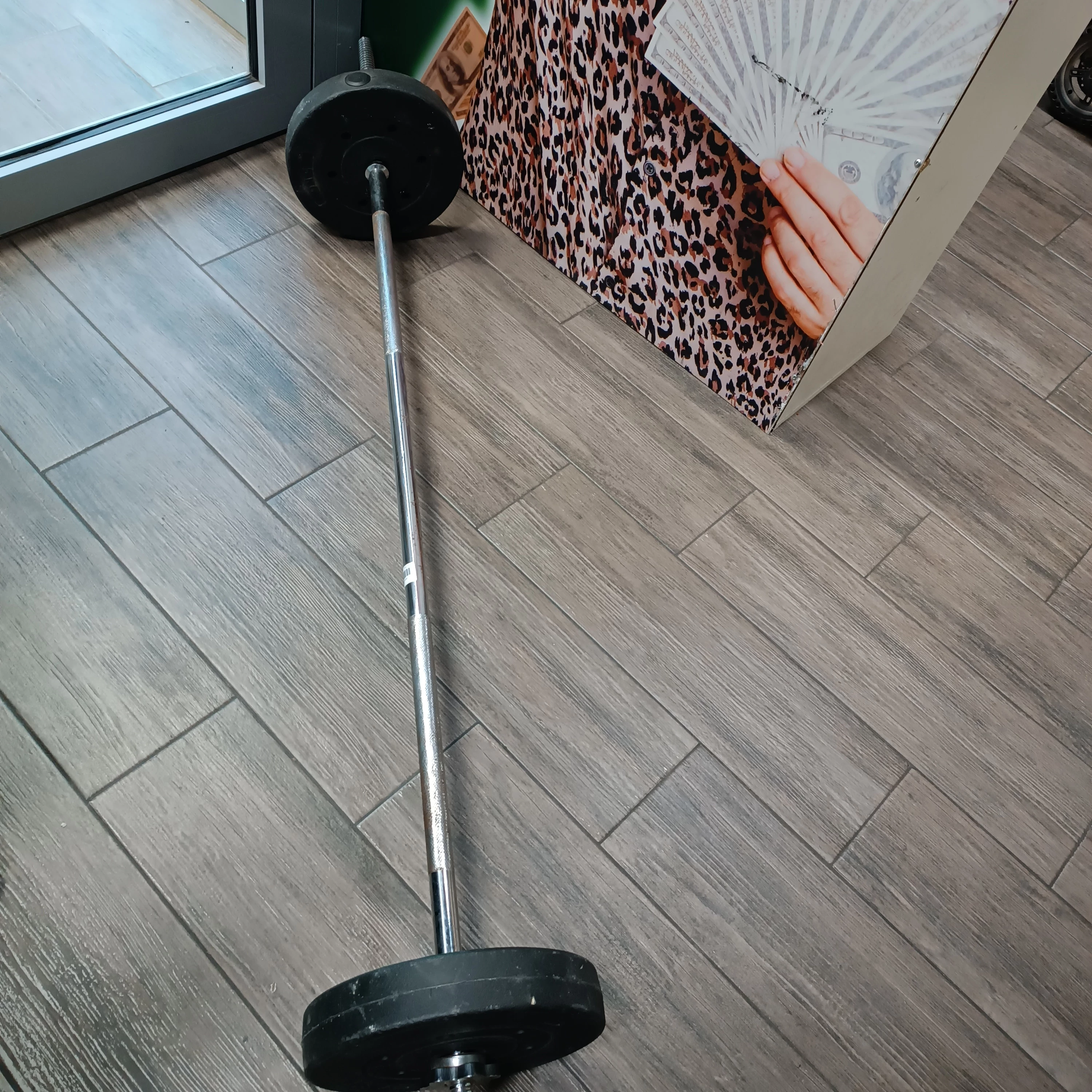 gryf-prosty-180-cm-z-ciezarami-2x5kg-osiedle-teatralne-3u15-krakow