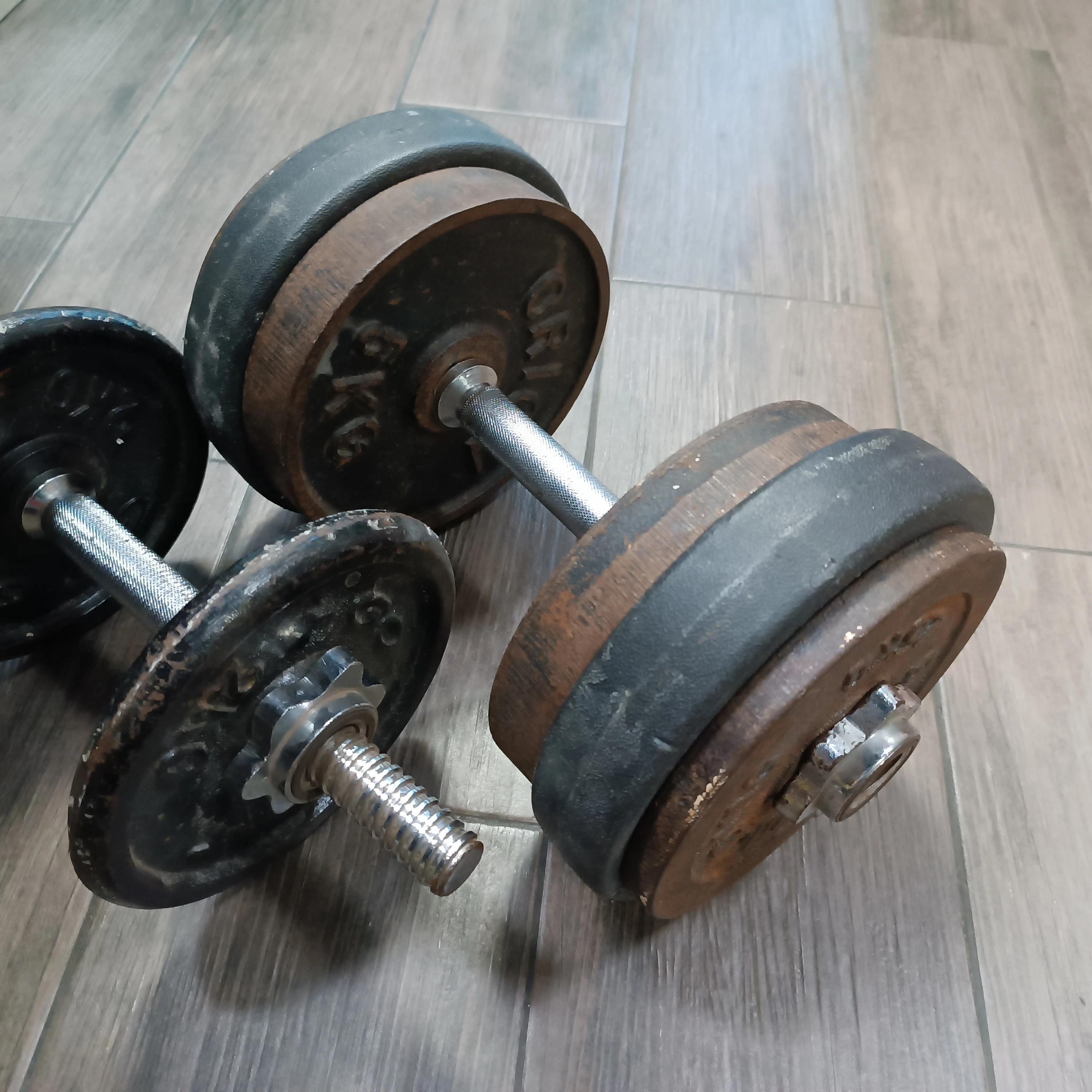 2-hantle-rozne-z-obciazeniami-14kg-stan-11323-2