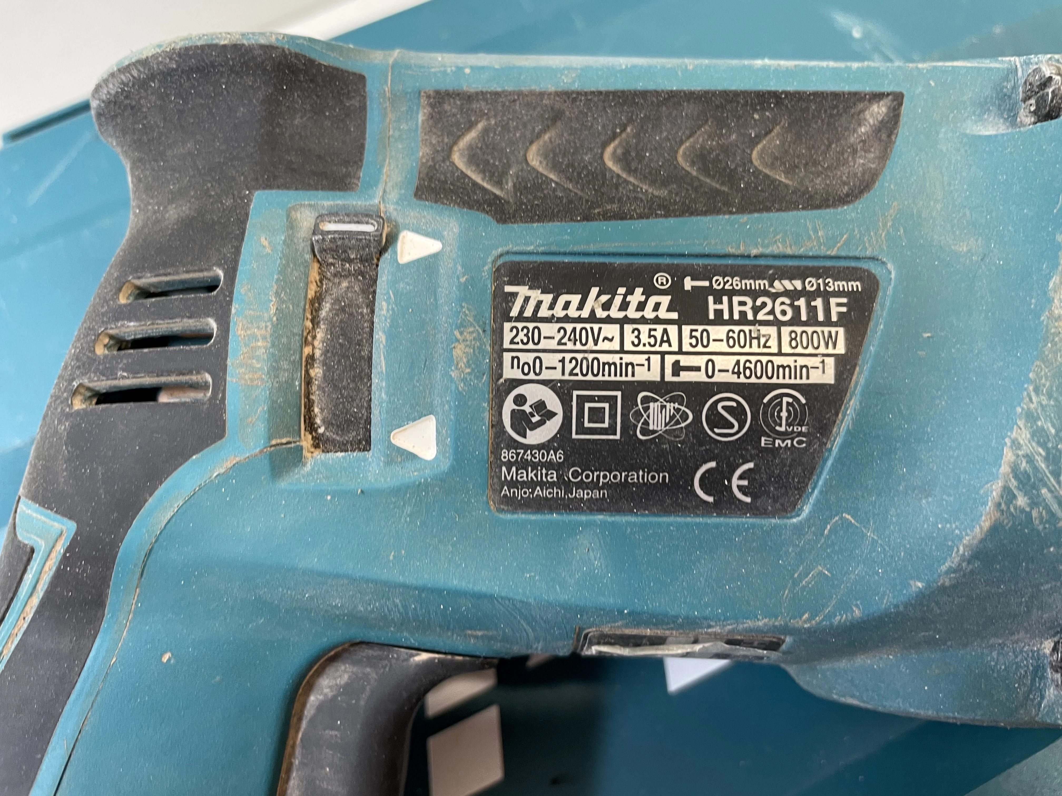 mlotowiertarka-makita-hr2611ftwalizka-marka-248811-950929