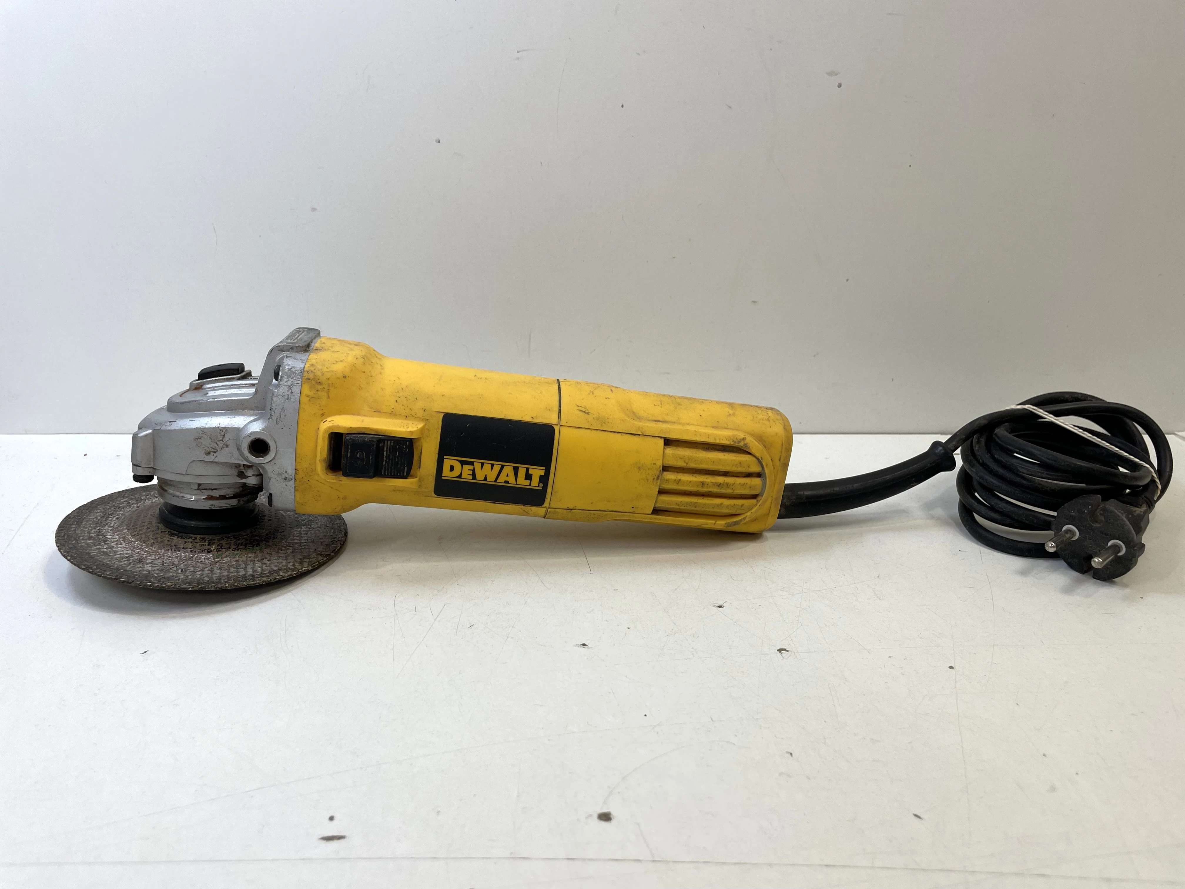 szlifierka-katowa-dewalt-dwe4117-qs-osiedle-centrum-d1-krakow