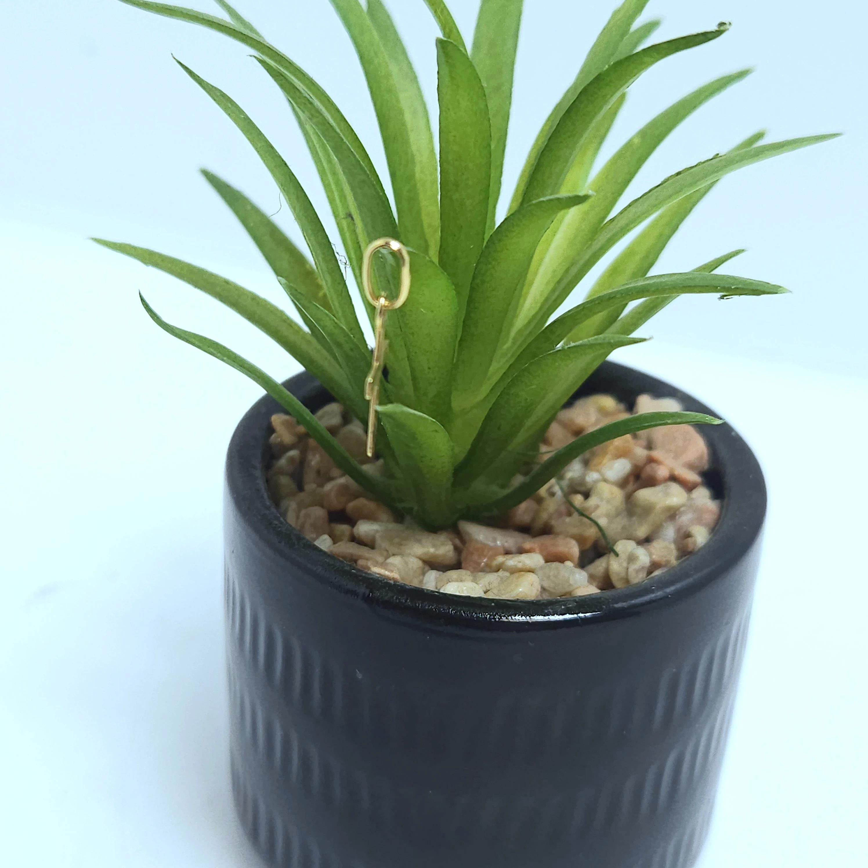 zloty-zawieszka-krzyzyk-585-023-g-rodzaj-2205-2