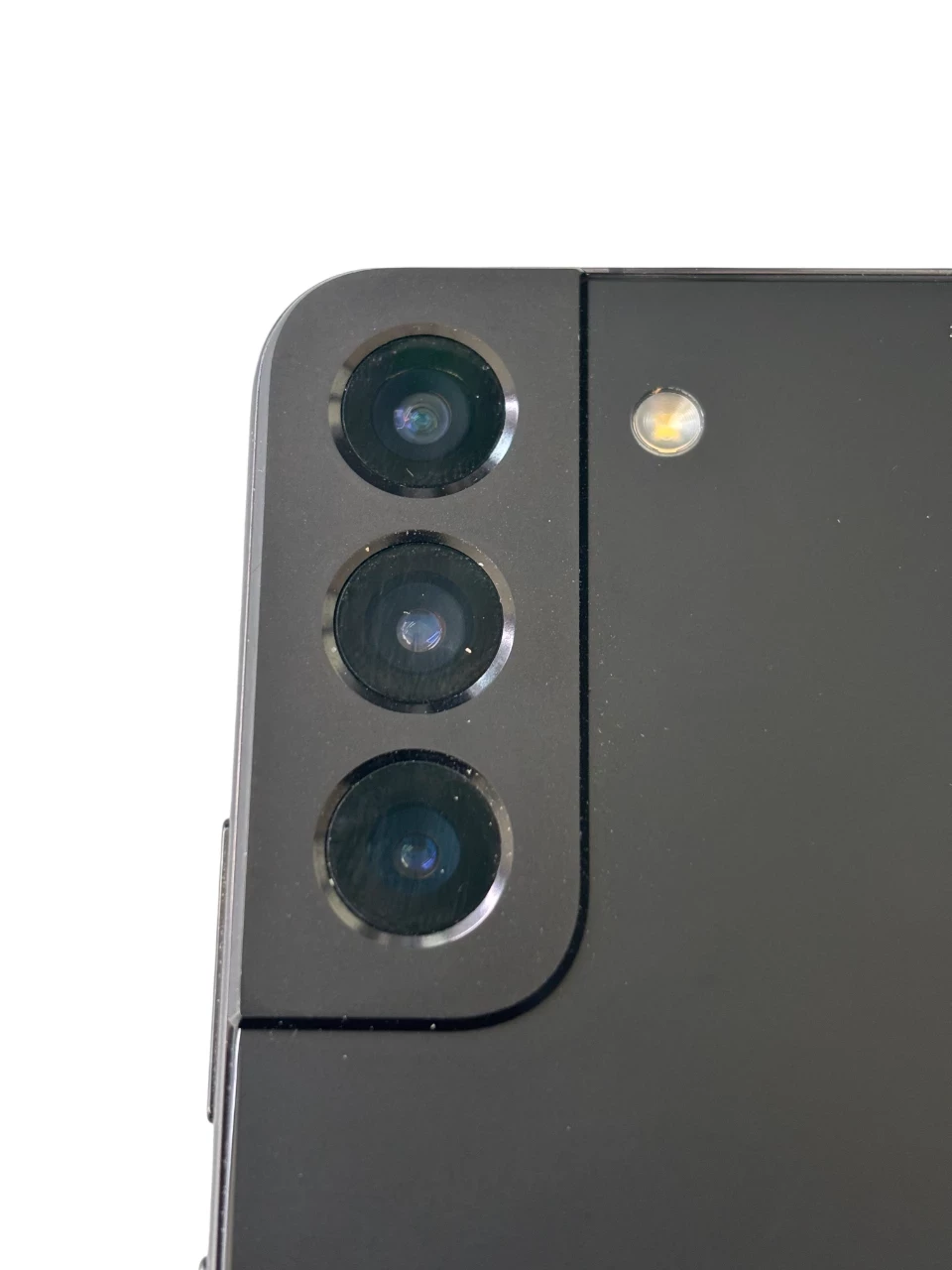 telefon-samsung-galaxy-s22-8128gb-komplet-kod-producenta-sm-a165fzkbeue