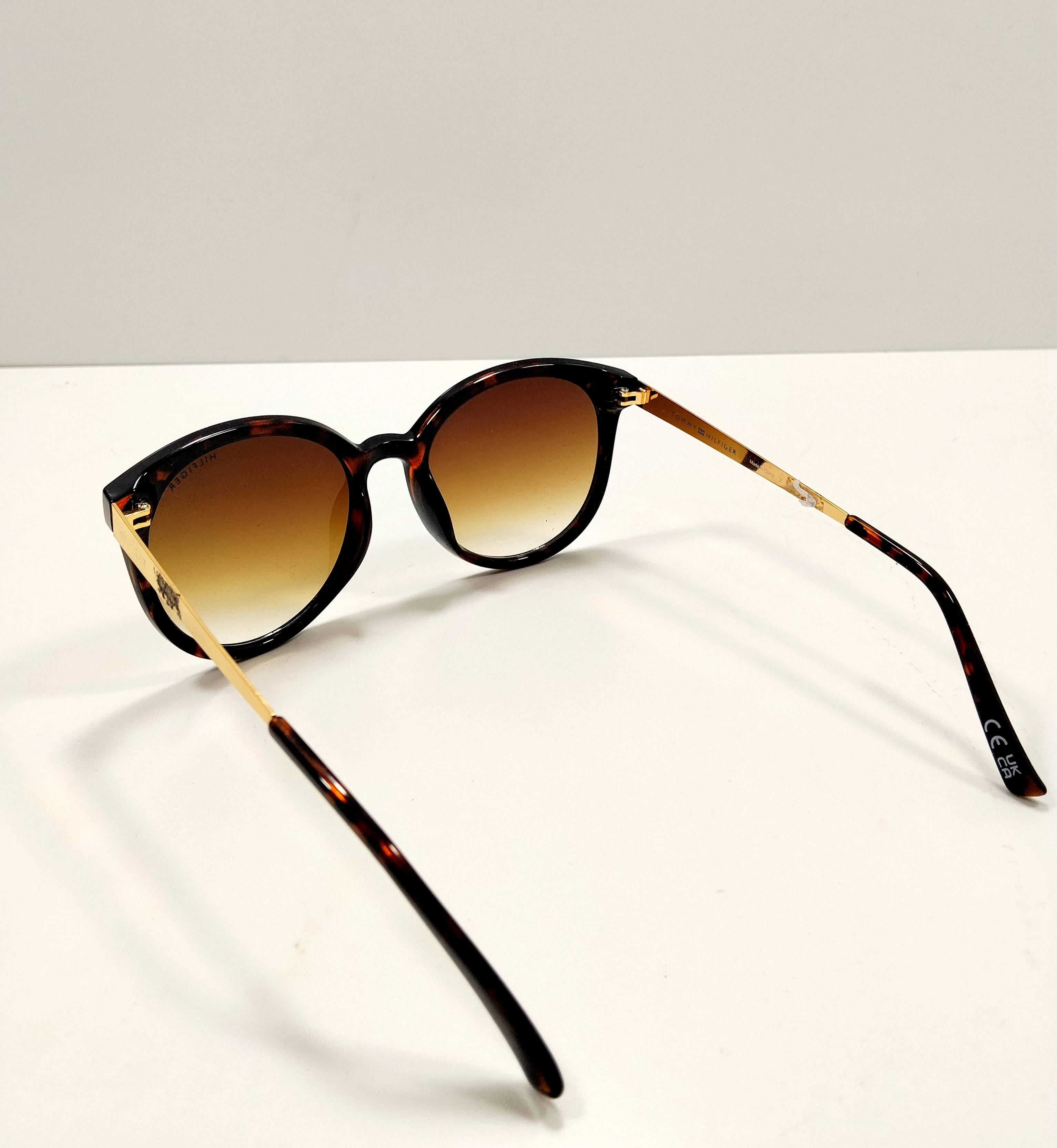 okulary-tommy-hilfiger-wp-ol629-fason-4526-5