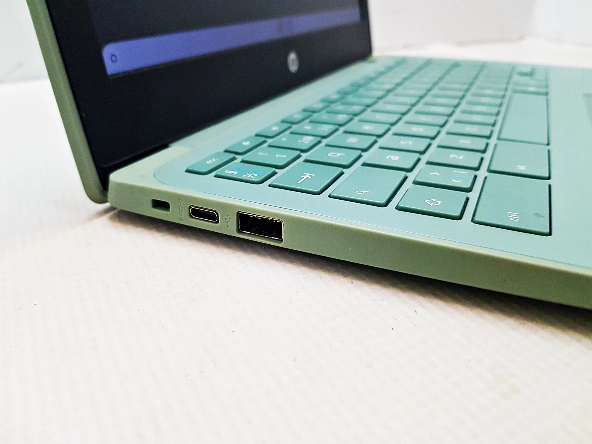 laptop-hp-chromebook-11a-g8-ee-ladowarka-amd-a4-9120c4gb32gb-stan-11323-2