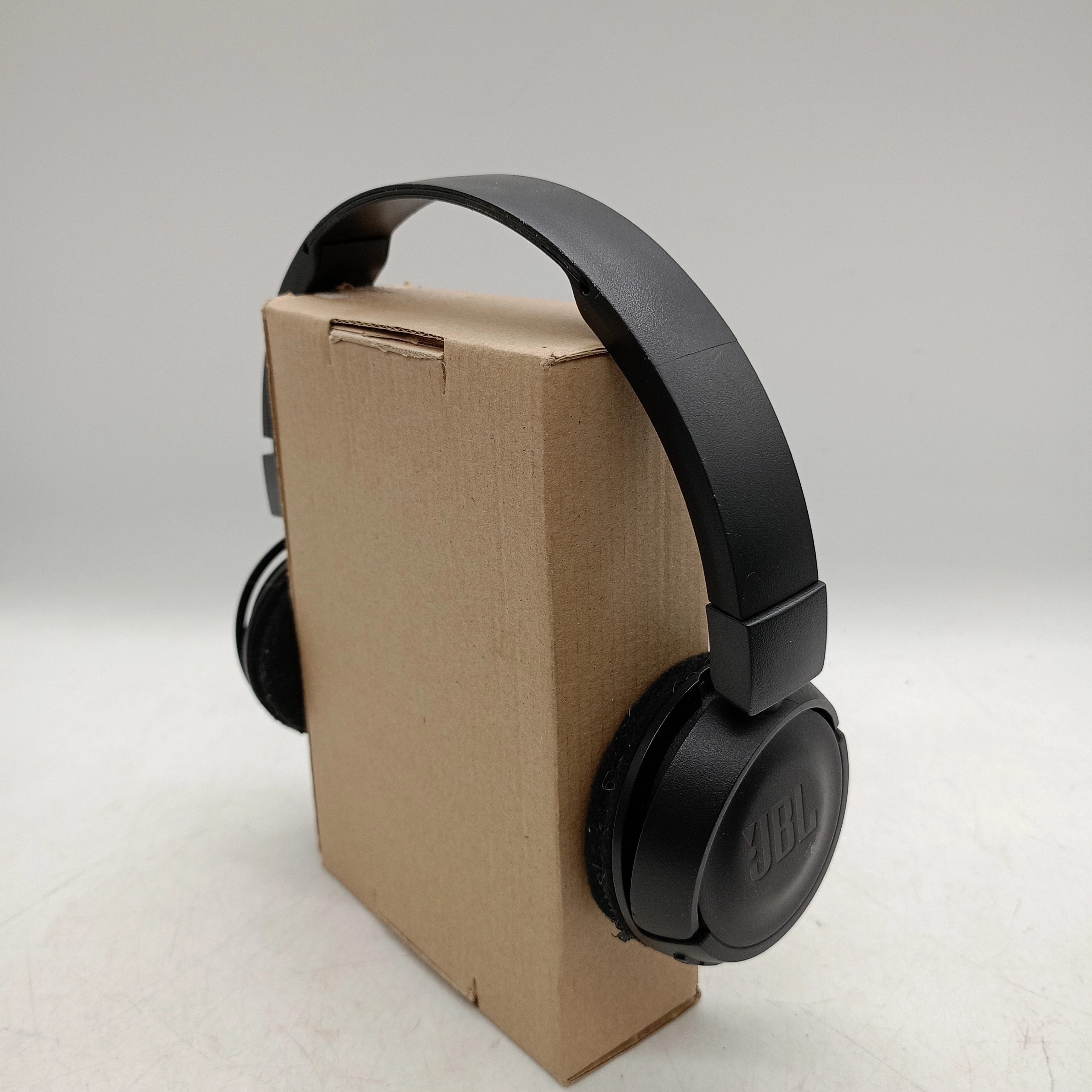 sluchawki-jbl-t450-bluetooth-czarne-kolor-dominujacy-129357-3