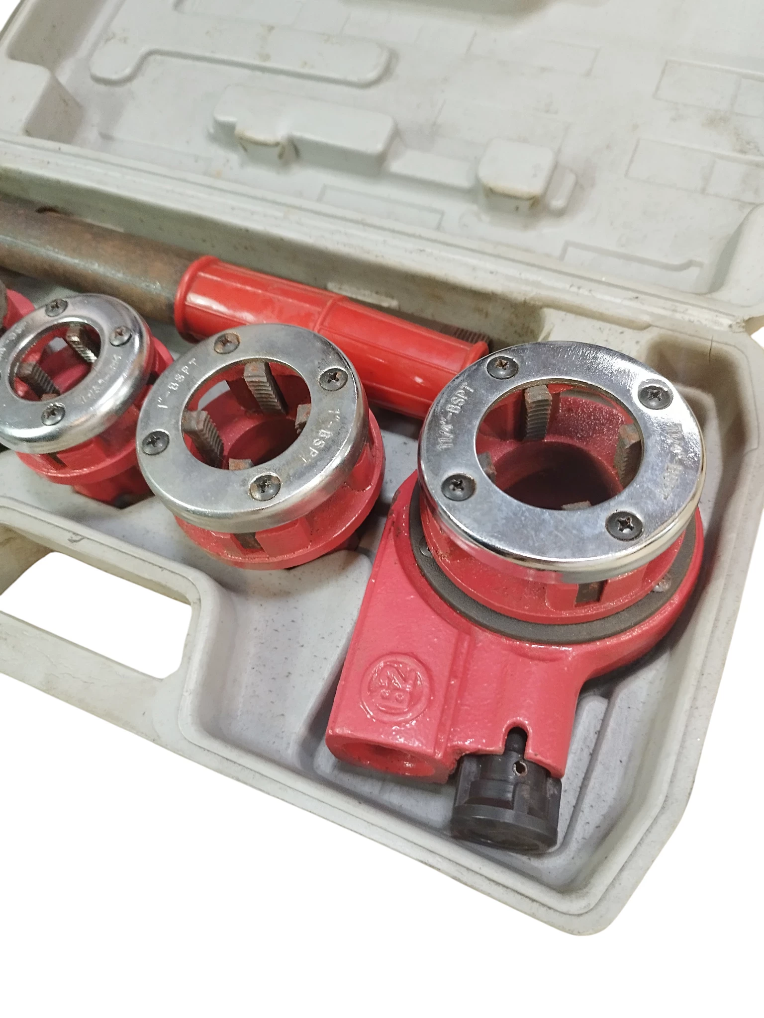 gwintownica-reczna-do-rur-1-14-1-34-12-stan-11323-2